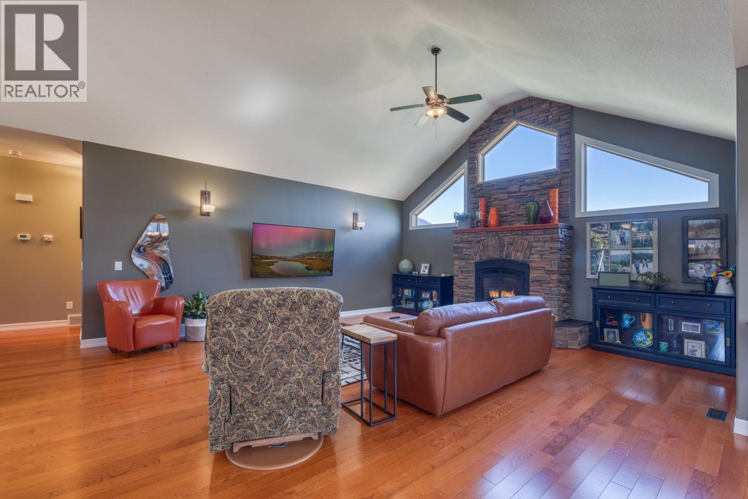 4453 Cedar Bay, Fairmont Hot Springs, British Columbia  V0B 1L2 - Photo 5 - 10345187