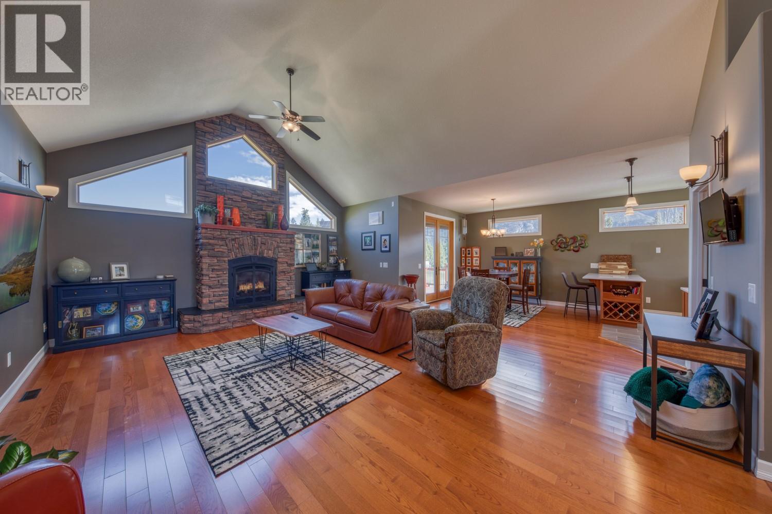 4453 Cedar Bay, Fairmont Hot Springs, British Columbia  V0B 1L2 - Photo 6 - 10345187