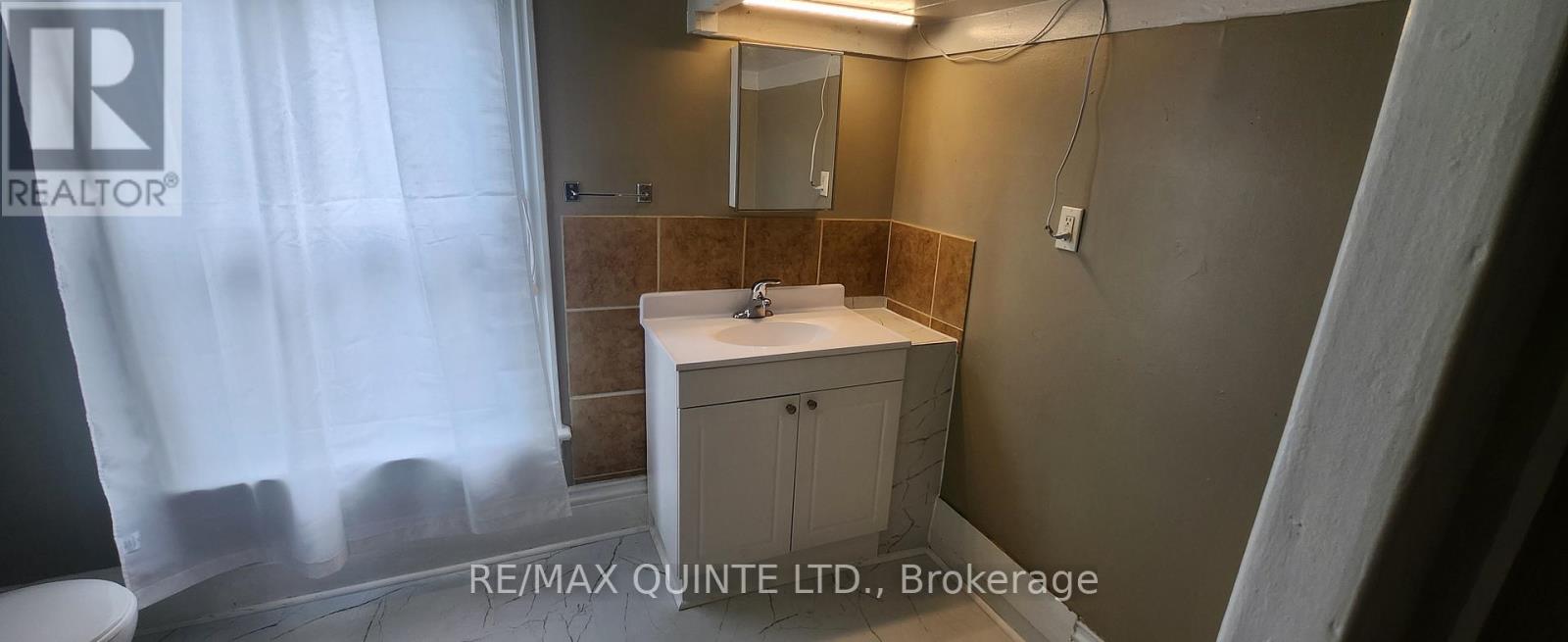 6 Brassey Street, Belleville, Ontario  K8N 2R3 - Photo 12 - X12364644