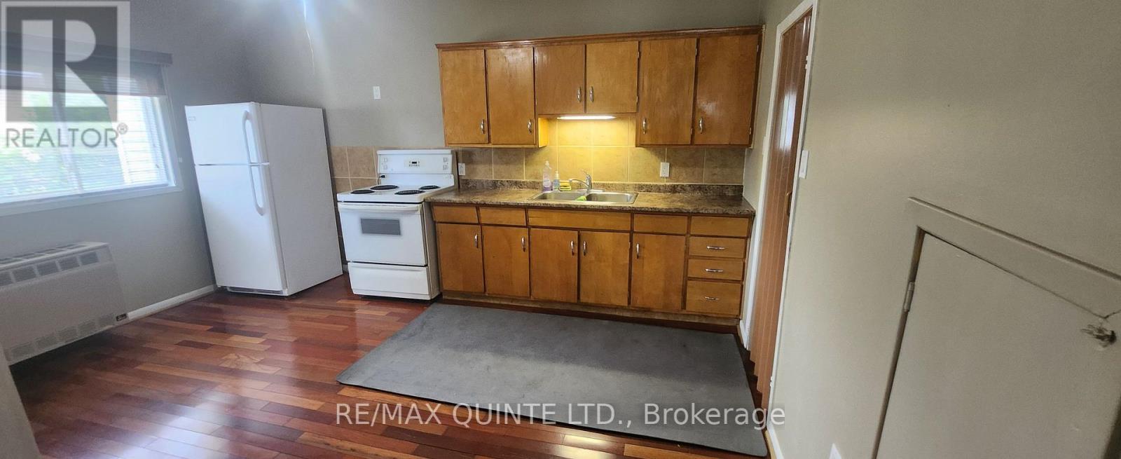 6 Brassey Street, Belleville, Ontario  K8N 2R3 - Photo 9 - X12364644