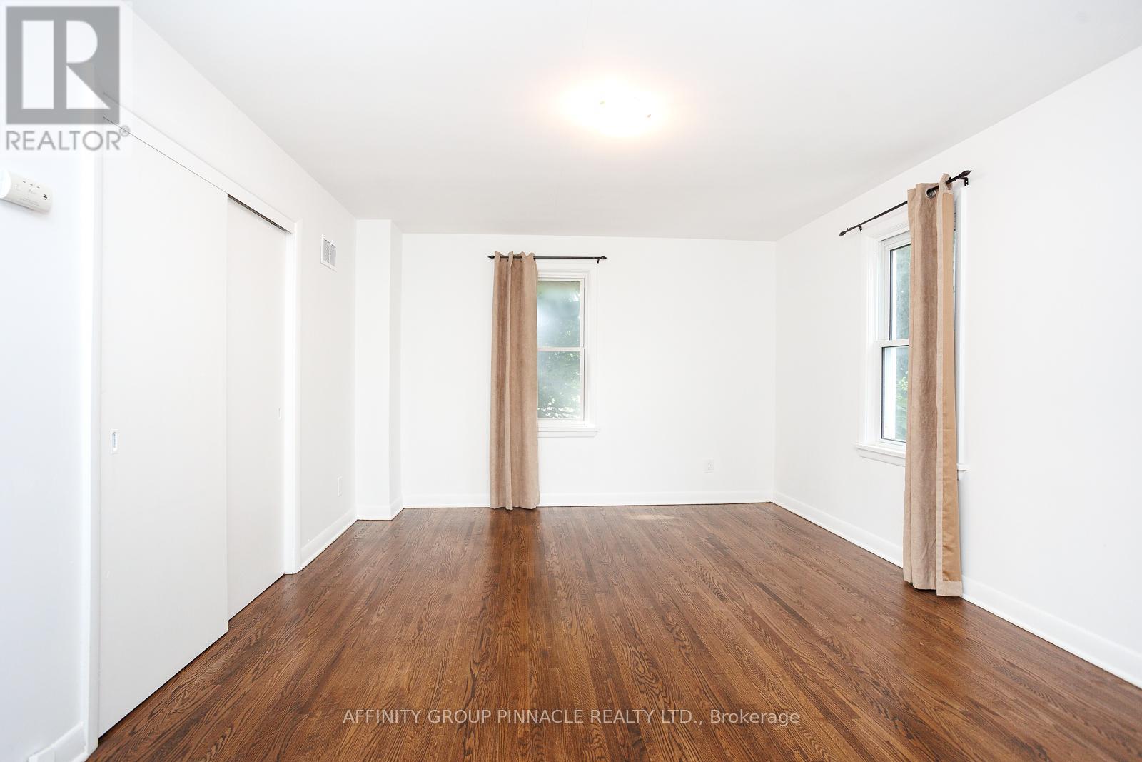 22 Sunset Court, Kawartha Lakes, Ontario  K9V 2S1 - Photo 23 - X12364674