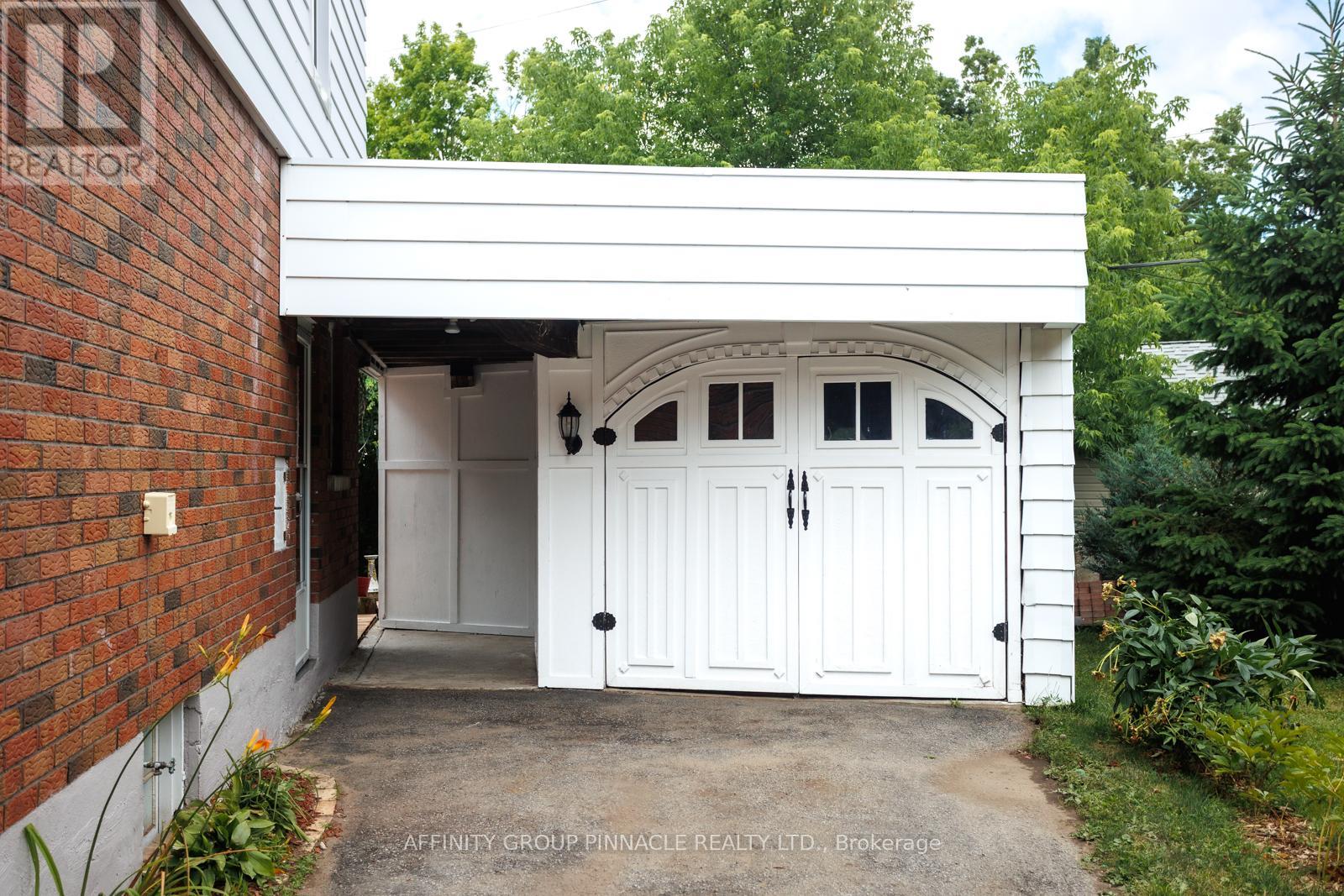 22 Sunset Court, Kawartha Lakes, Ontario  K9V 2S1 - Photo 38 - X12364674