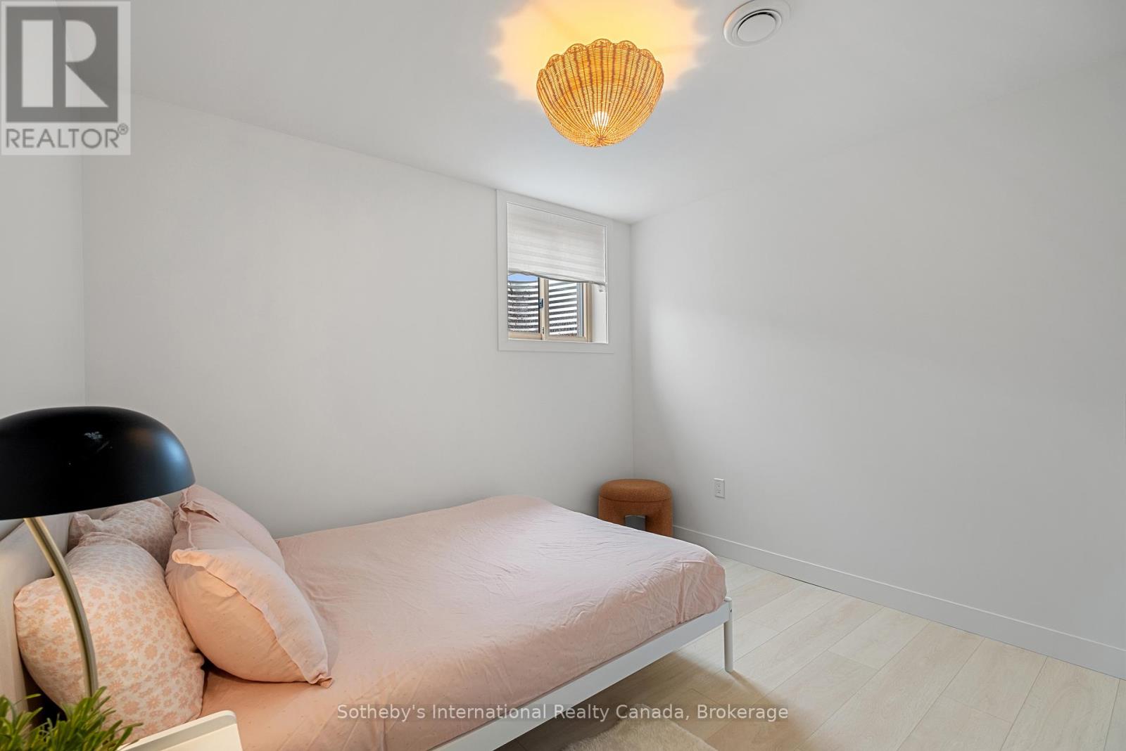 24 William Street W, Tillsonburg, Ontario  N4G 1L8 - Photo 35 - X12364670