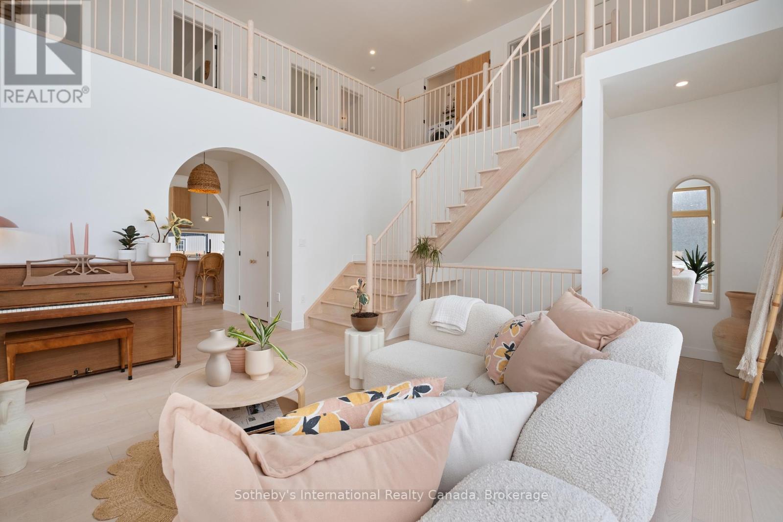 24 William Street W, Tillsonburg, Ontario  N4G 1L8 - Photo 6 - X12364670