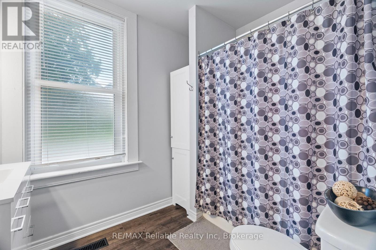 46 James Street, Huron East, Ontario  N0K 1W0 - Photo 13 - X12364682
