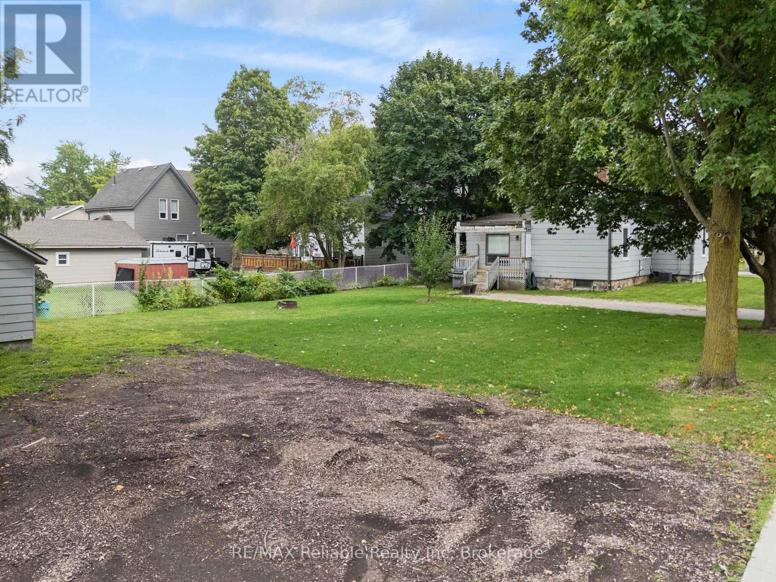 46 James Street, Huron East, Ontario  N0K 1W0 - Photo 31 - X12364682