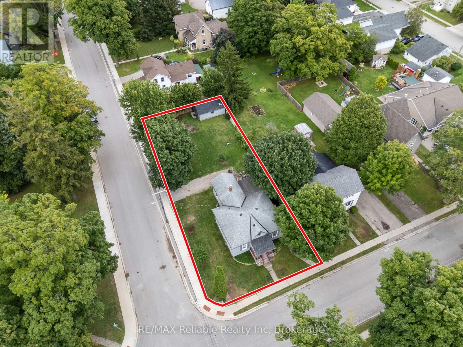 46 James Street, Huron East, Ontario  N0K 1W0 - Photo 35 - X12364682