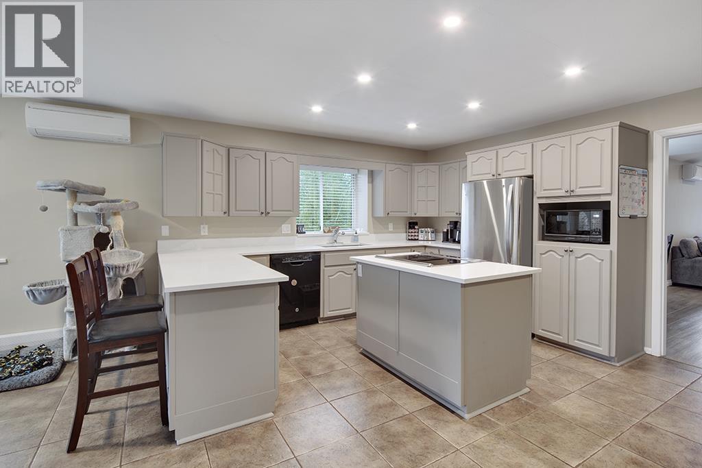 23368 124 Avenue, Maple Ridge, British Columbia  V2X 4K4 - Photo 12 - R3040482