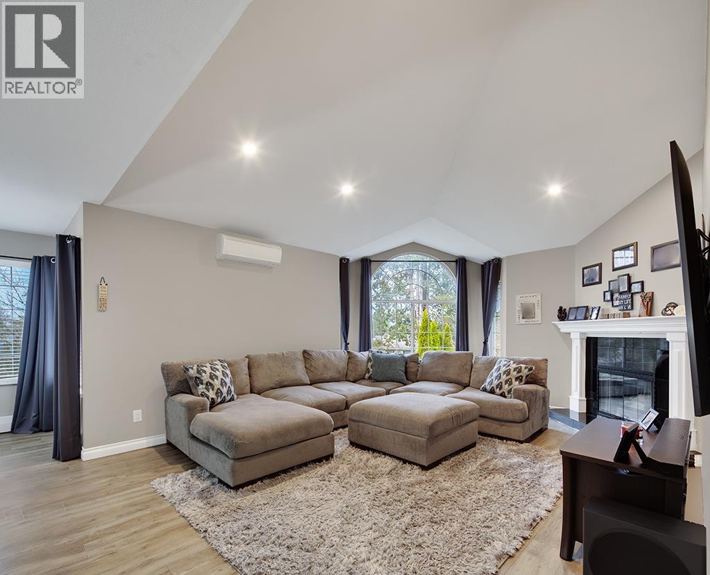 23368 124 Avenue, Maple Ridge, British Columbia  V2X 4K4 - Photo 6 - R3040482