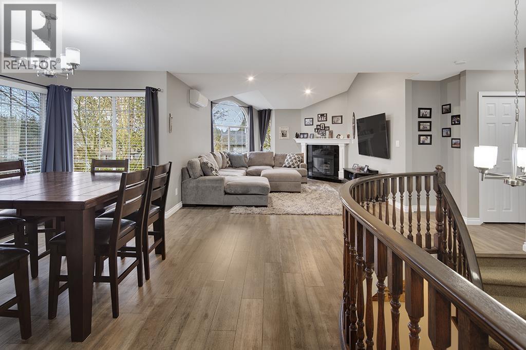 23368 124 Avenue, Maple Ridge, British Columbia  V2X 4K4 - Photo 7 - R3040482