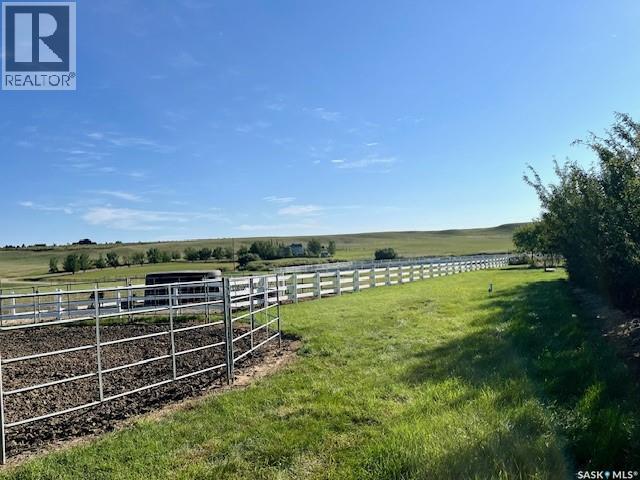 Cadrain Acres, Swift Current Rm No. 137, Saskatchewan  S9H 5K8 - Photo 3 - SK014362