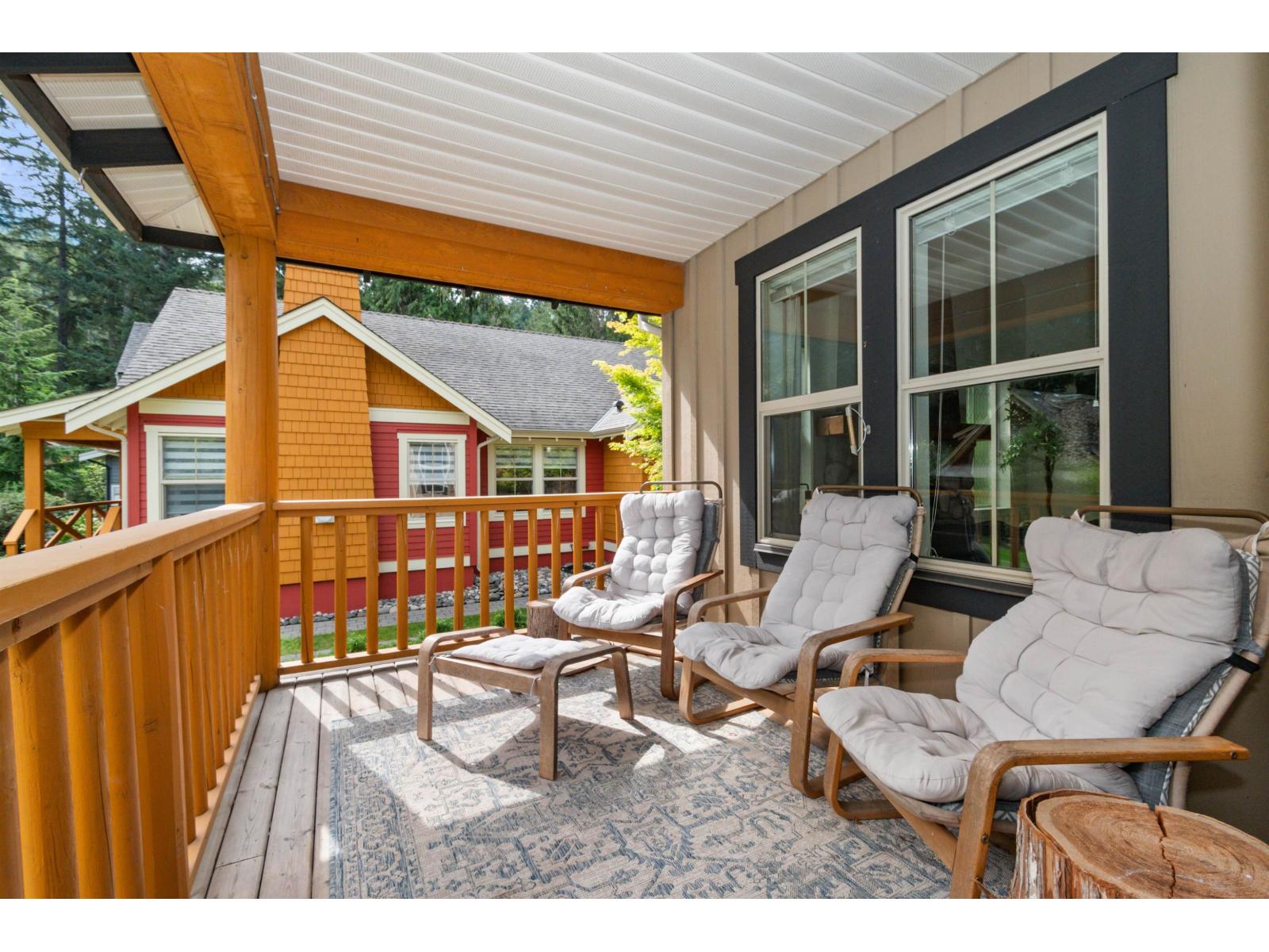 1783 Tree House Trail, Cultus Lake South, Lindell Beach, British Columbia  V2R 0E1 - Photo 2 - R3040488