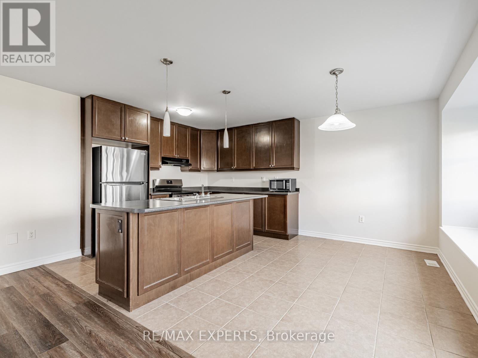 9 Mooney Trail, New Tecumseth, Ontario  L9R 0J4 - Photo 21 - N12364609
