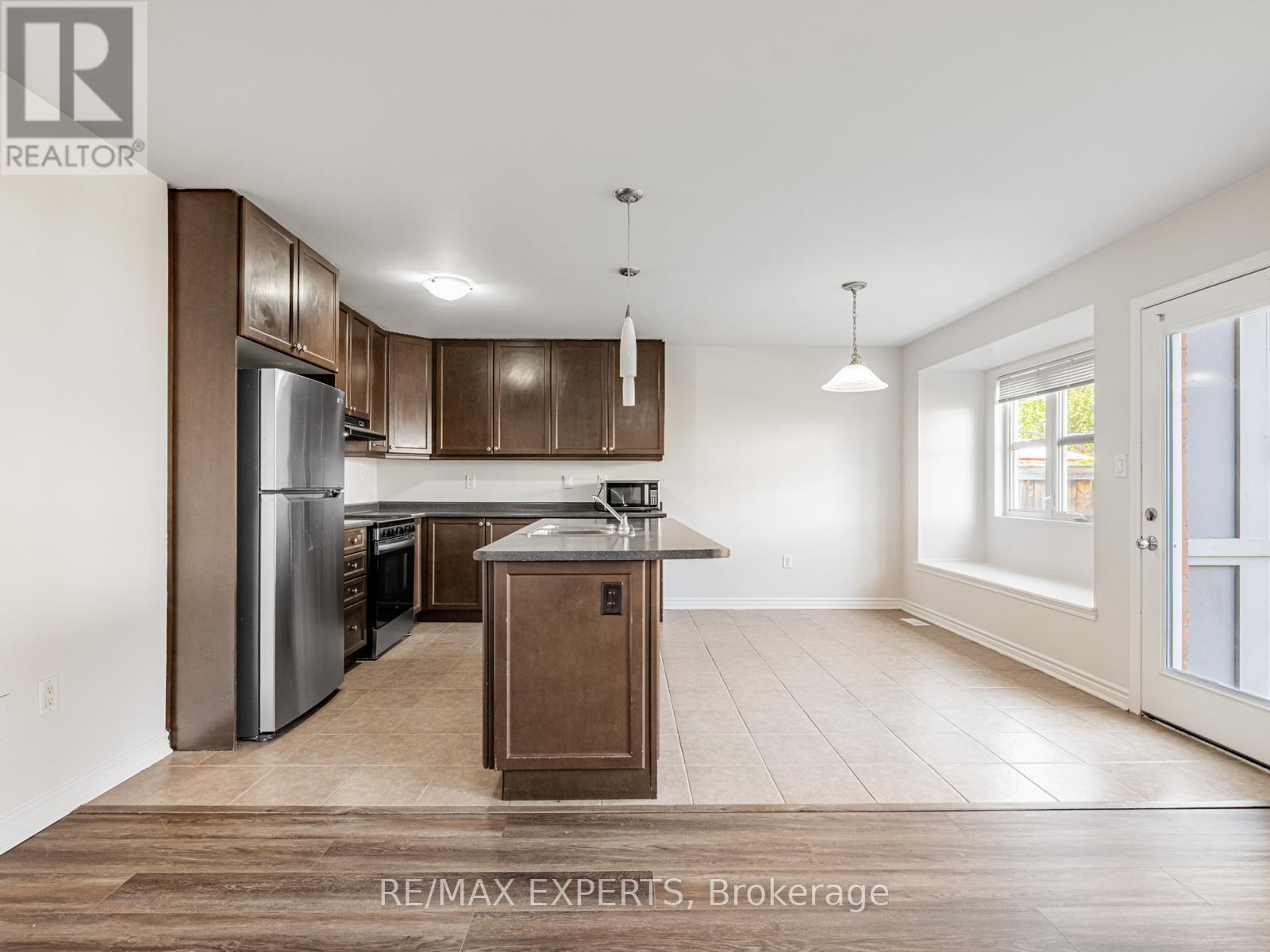 9 Mooney Trail, New Tecumseth, Ontario  L9R 0J4 - Photo 22 - N12364609