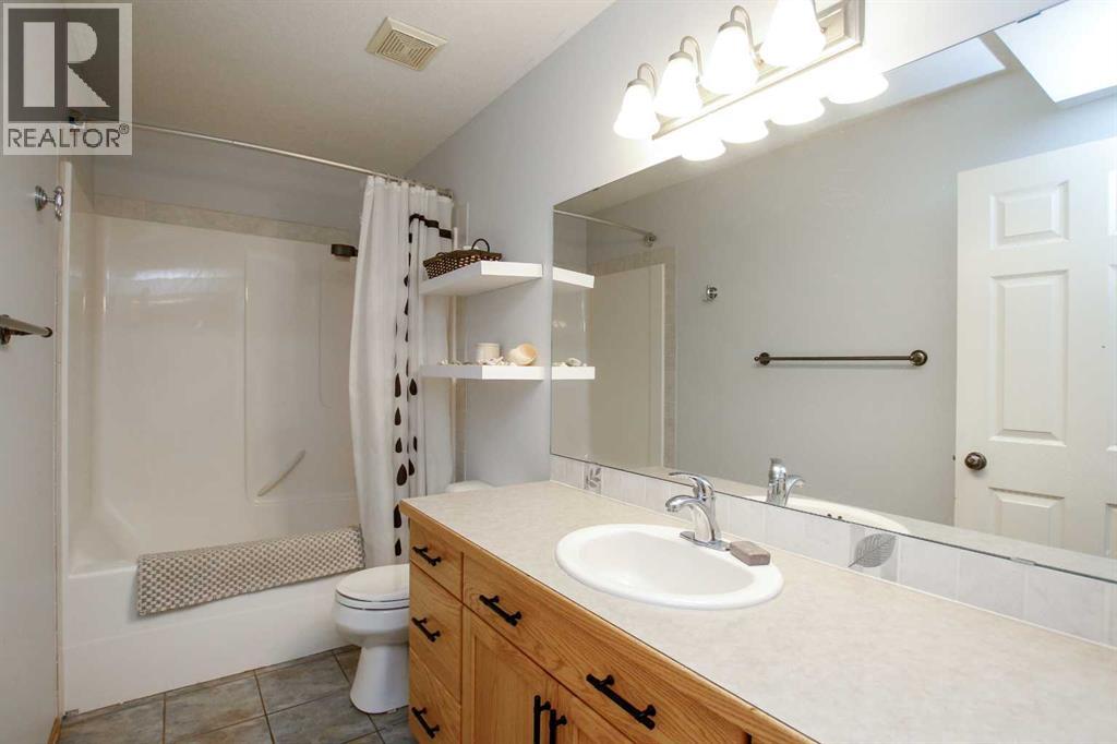 107 Ackerman Crescent, Red Deer, Alberta  T4R 3B3 - Photo 37 - A2249048