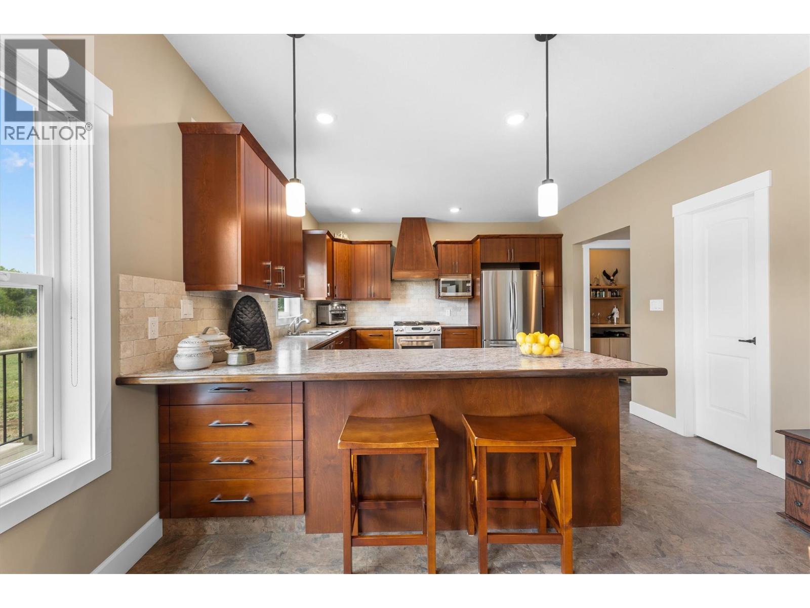 3550 Benvoulin Road, Kelowna, British Columbia  V1W 4M6 - Photo 11 - 10360280