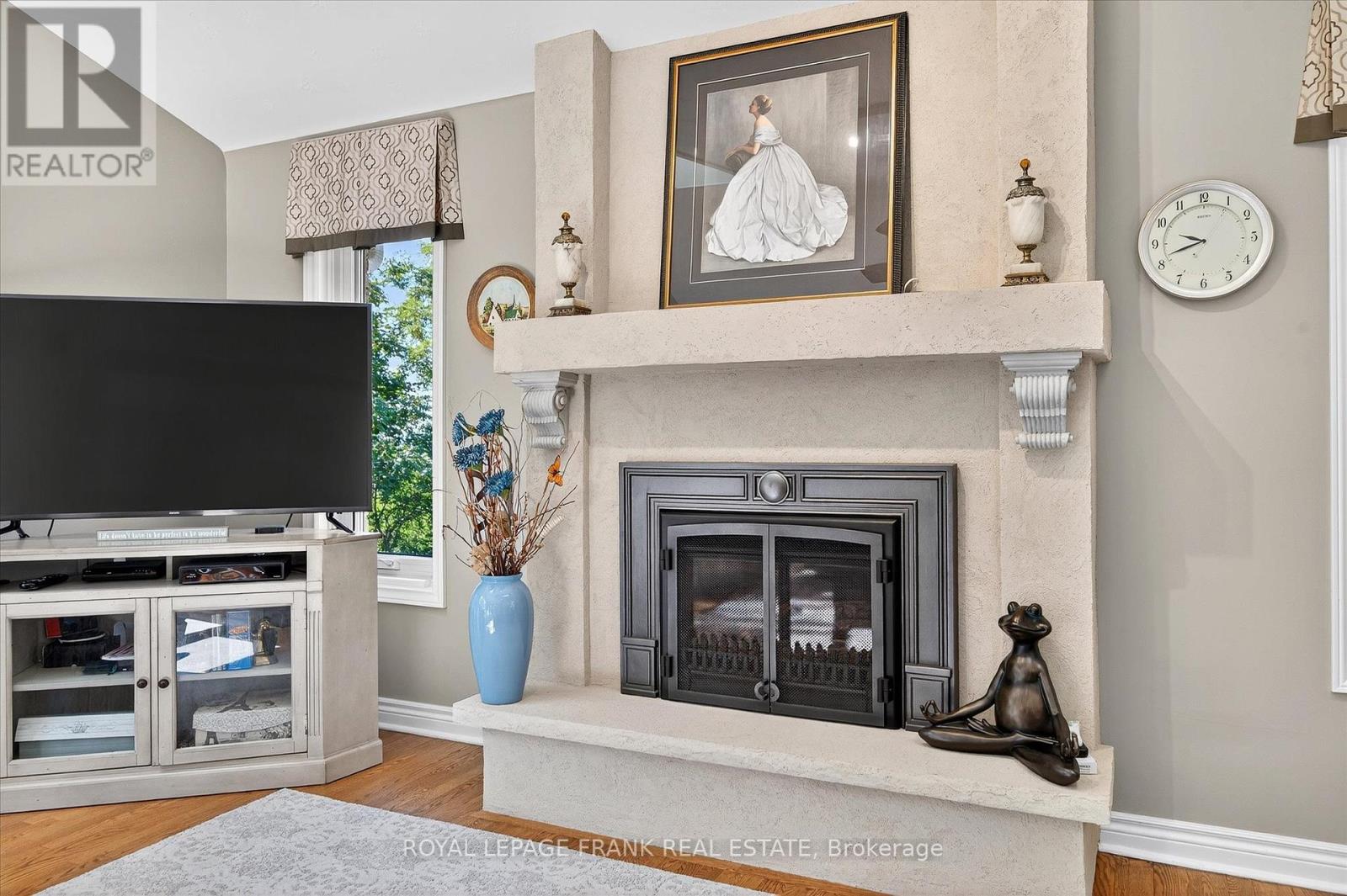 1162 Summit Drive, Peterborough (Otonabee Ward 1), Ontario  K9J 8A7 - Photo 15 - X12362946