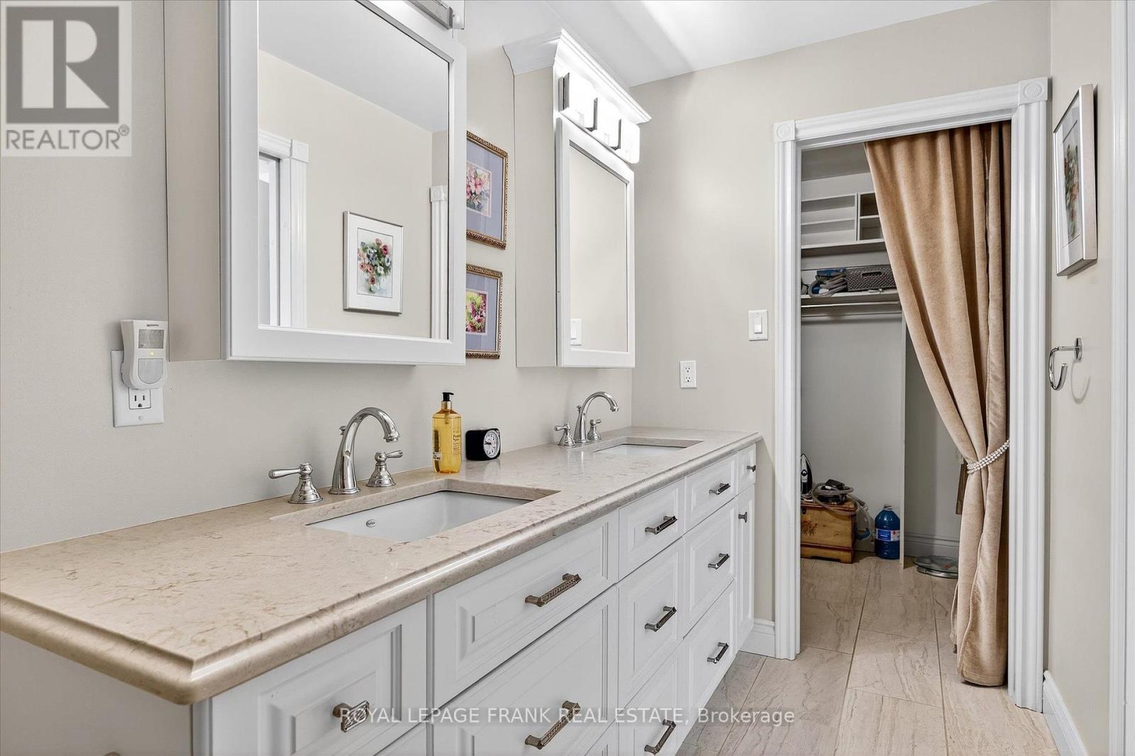 1162 Summit Drive, Peterborough (Otonabee Ward 1), Ontario  K9J 8A7 - Photo 26 - X12362946