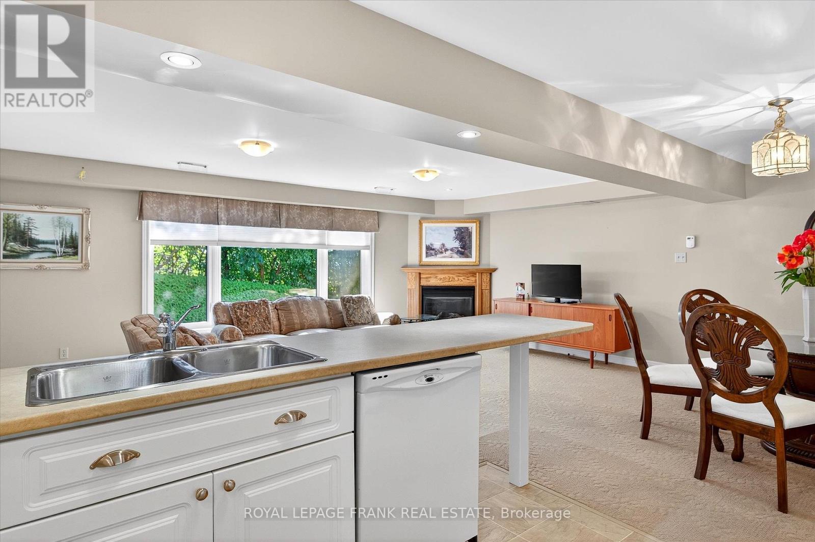 1162 Summit Drive, Peterborough (Otonabee Ward 1), Ontario  K9J 8A7 - Photo 34 - X12362946