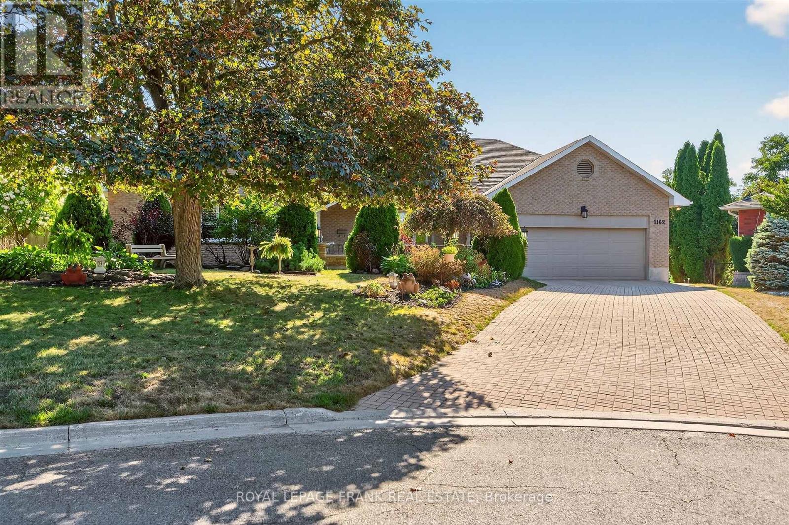 1162 Summit Drive, Peterborough (Otonabee Ward 1), Ontario  K9J 8A7 - Photo 4 - X12362946