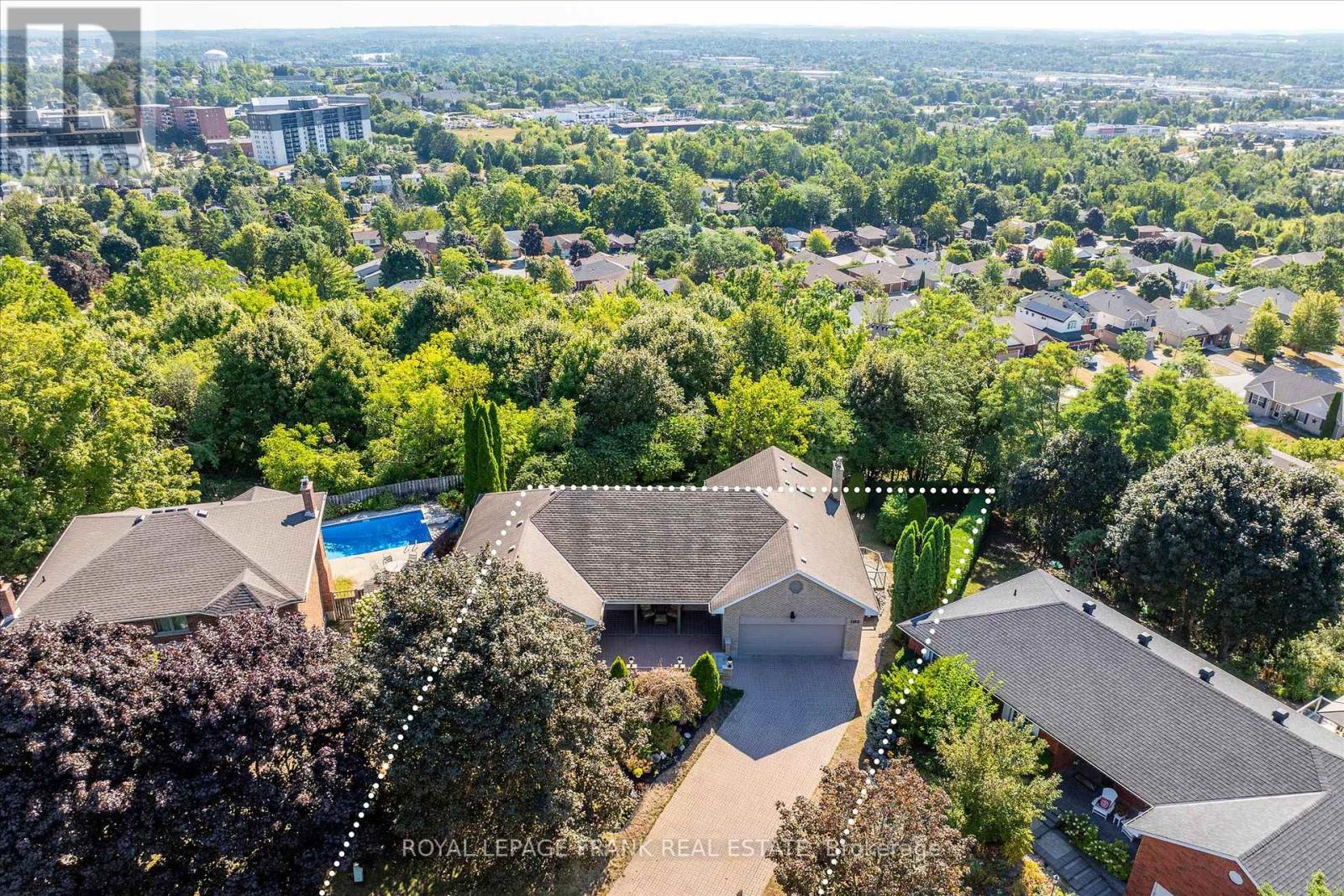 1162 Summit Drive, Peterborough (Otonabee Ward 1), Ontario  K9J 8A7 - Photo 7 - X12362946