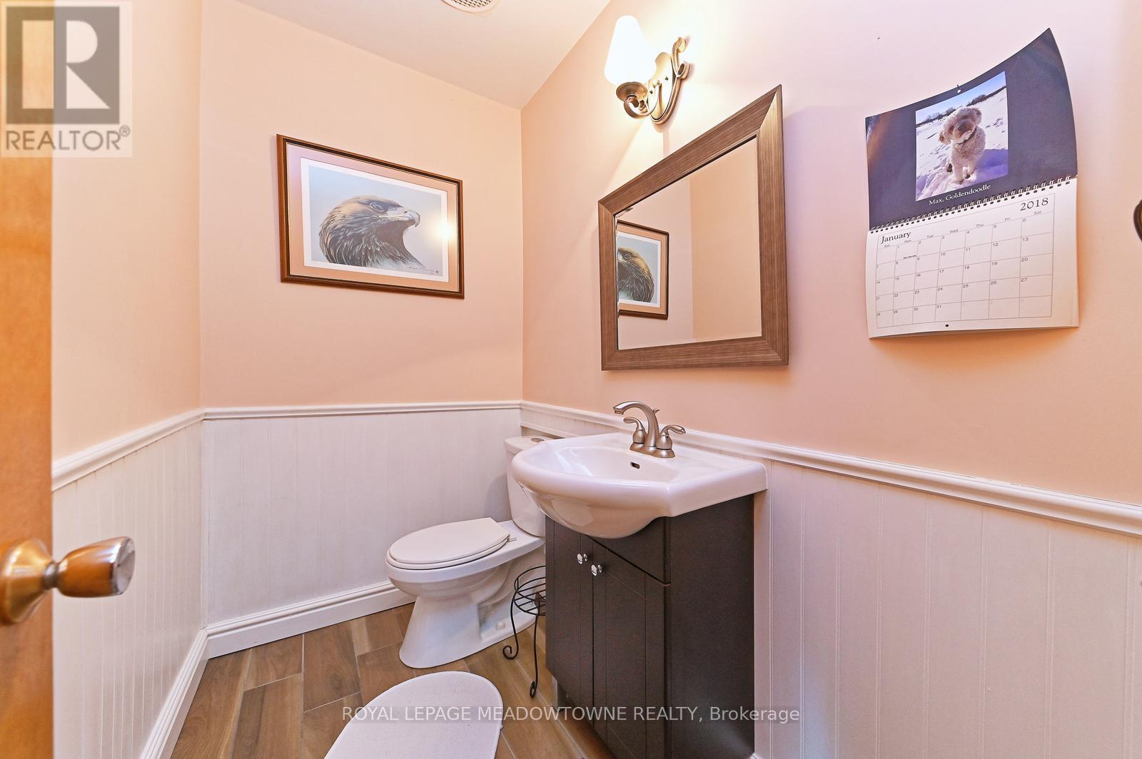 4 Ann Street, Halton Hills, Ontario  L7G 2V2 - Photo 13 - W12364570