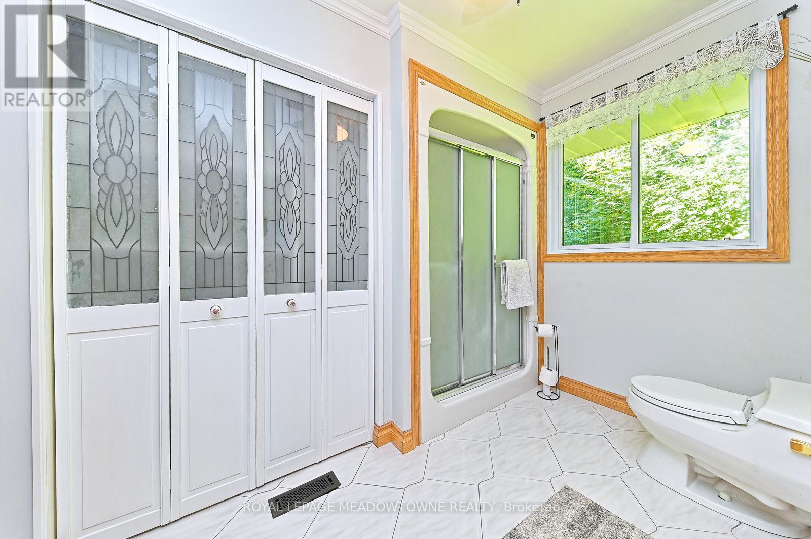 4 Ann Street, Halton Hills, Ontario  L7G 2V2 - Photo 33 - W12364570