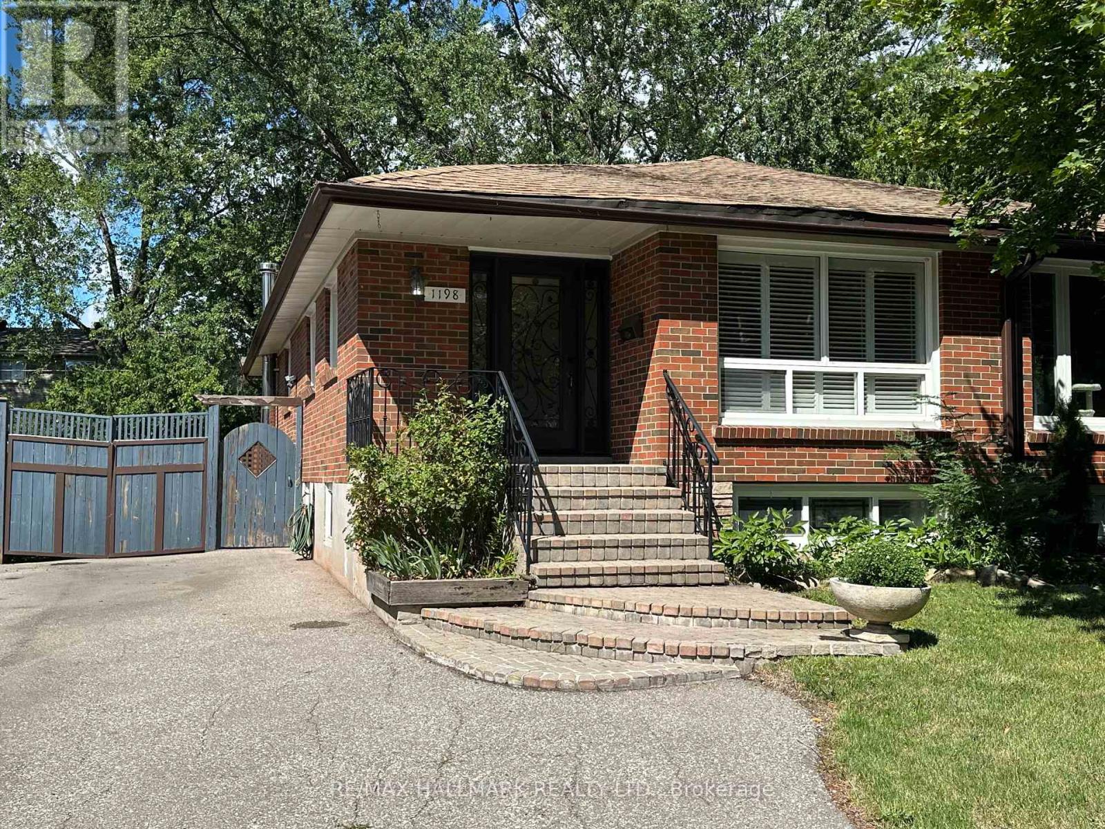 Property at 1198 INGLEDENE DRIVE image 1