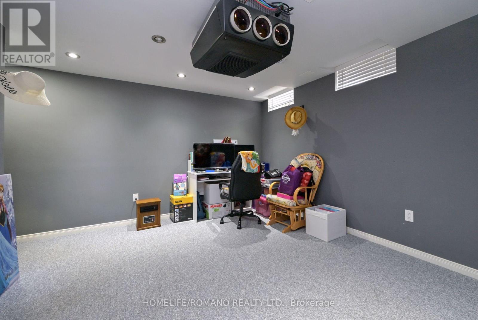 132 Earth Star Trail Ne, Brampton, Ontario  L6R 2N8 - Photo 19 - W12364601