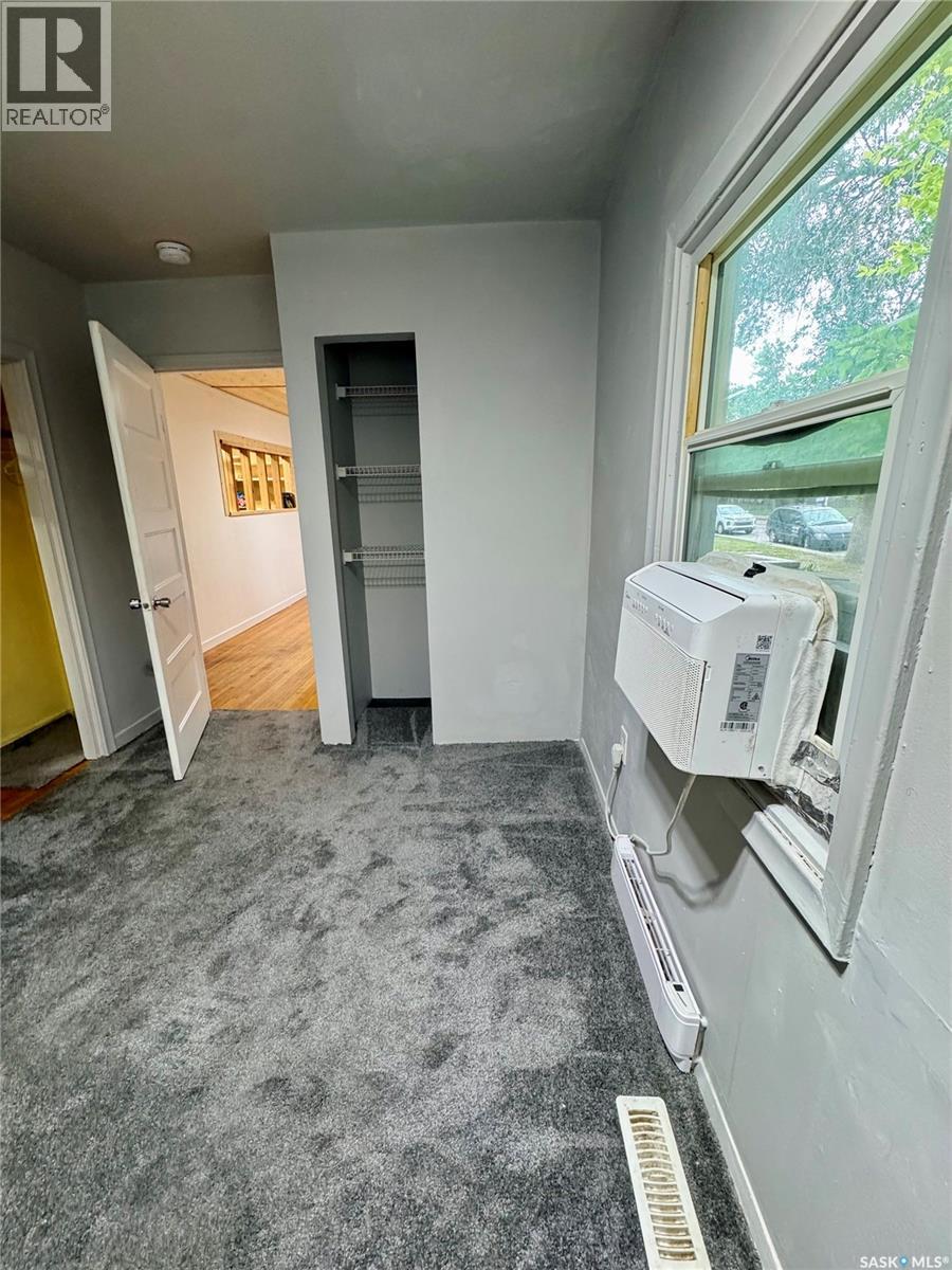 741 Rae Street, Regina, Saskatchewan  S4T 2B1 - Photo 6 - SK016444