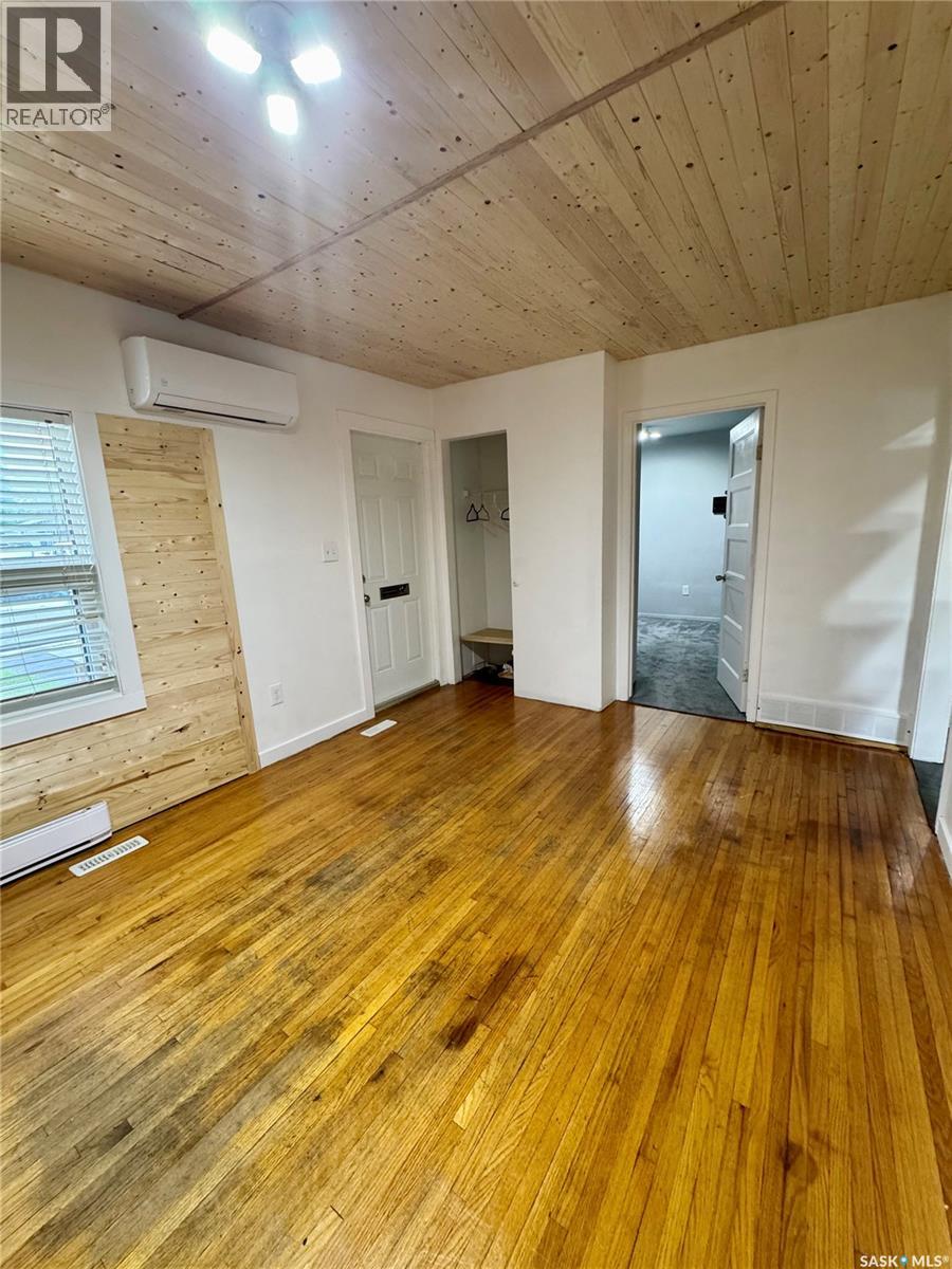 741 Rae Street, Regina, Saskatchewan  S4T 2B1 - Photo 4 - SK016444