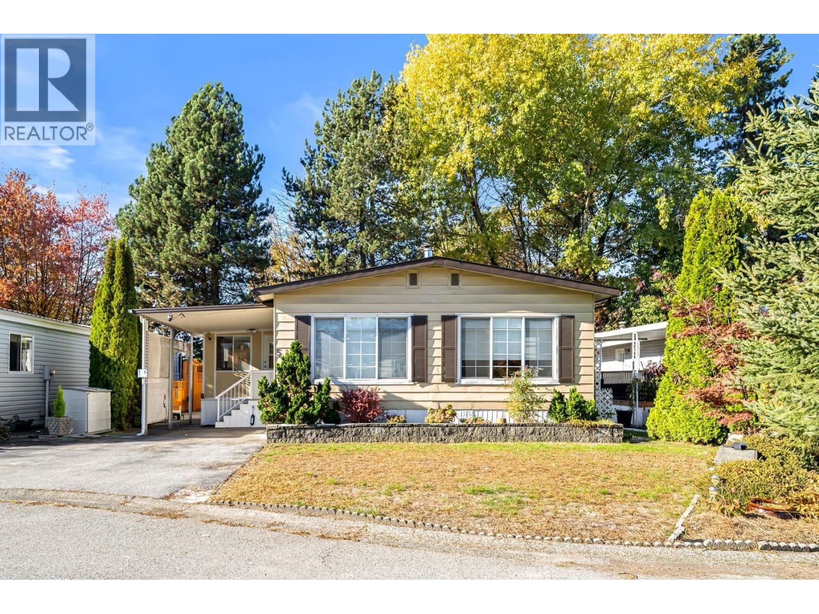 5 145 KING EDWARD STREET, Coquitlam, British Columbia