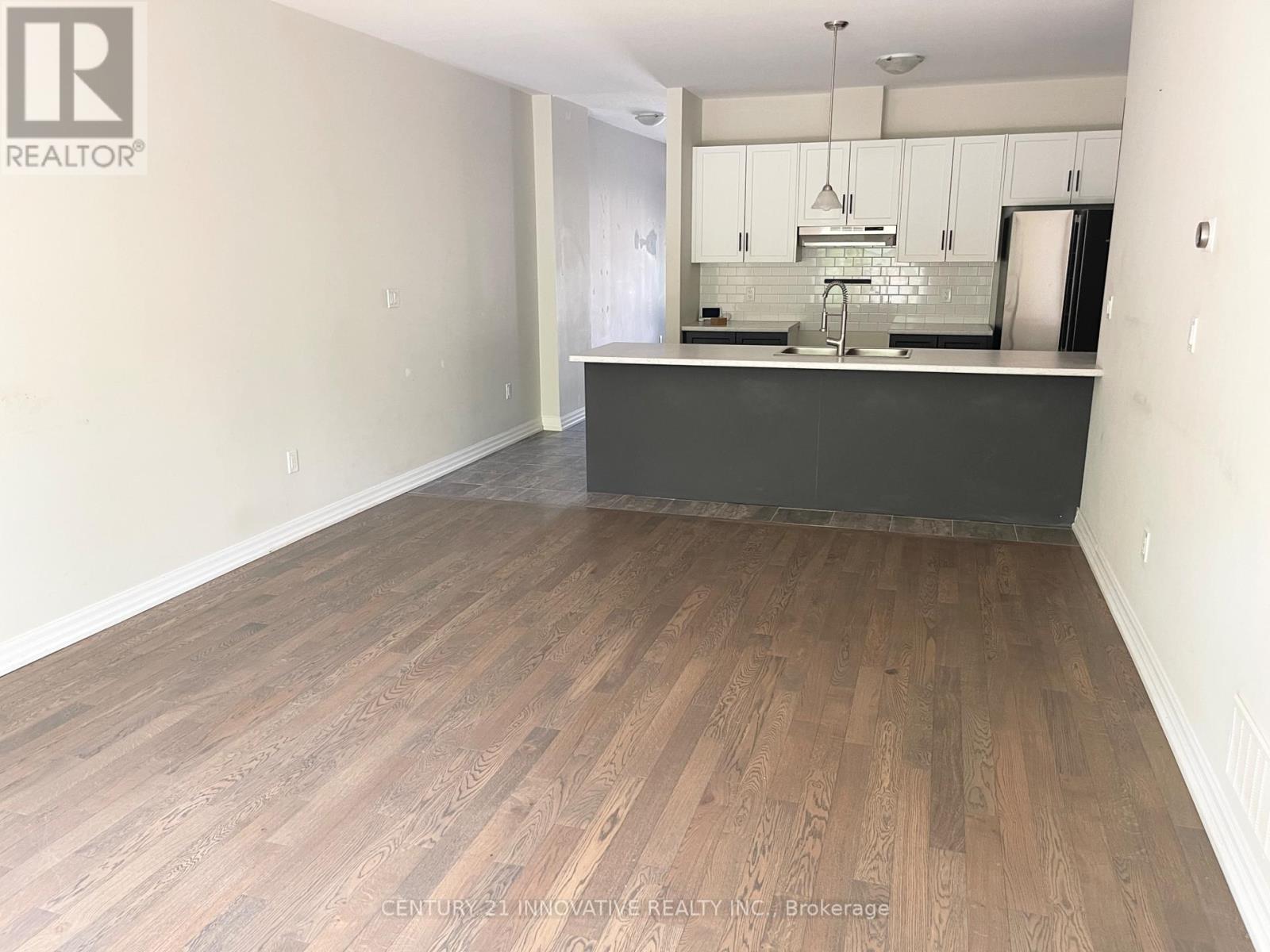44 - 4311 Mann Street, Niagara Falls, Ontario  L2G 0A4 - Photo 5 - X12364521