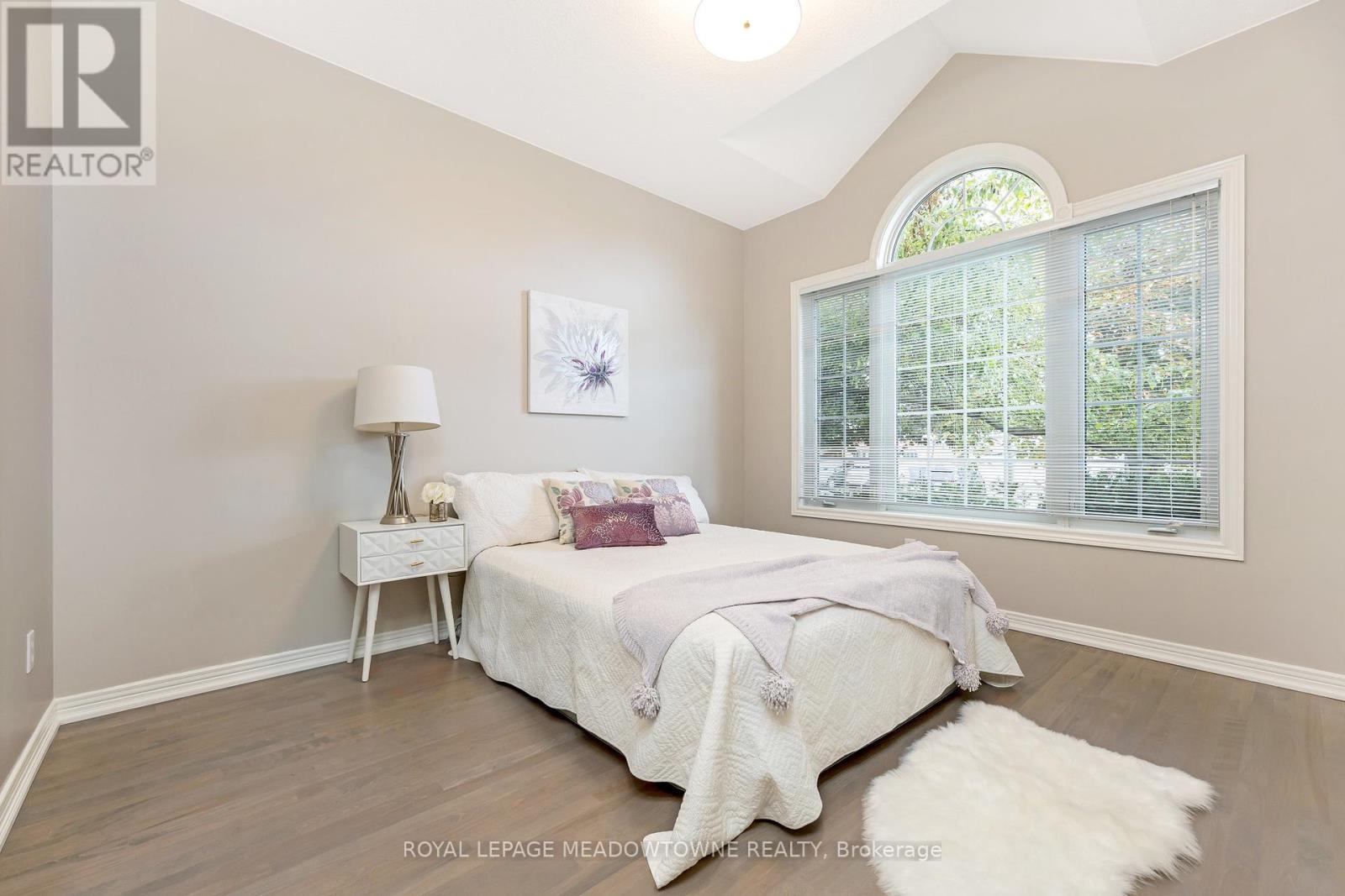 33 Grey Oak Drive, Guelph, Ontario  N1L 1P3 - Photo 21 - X12364525