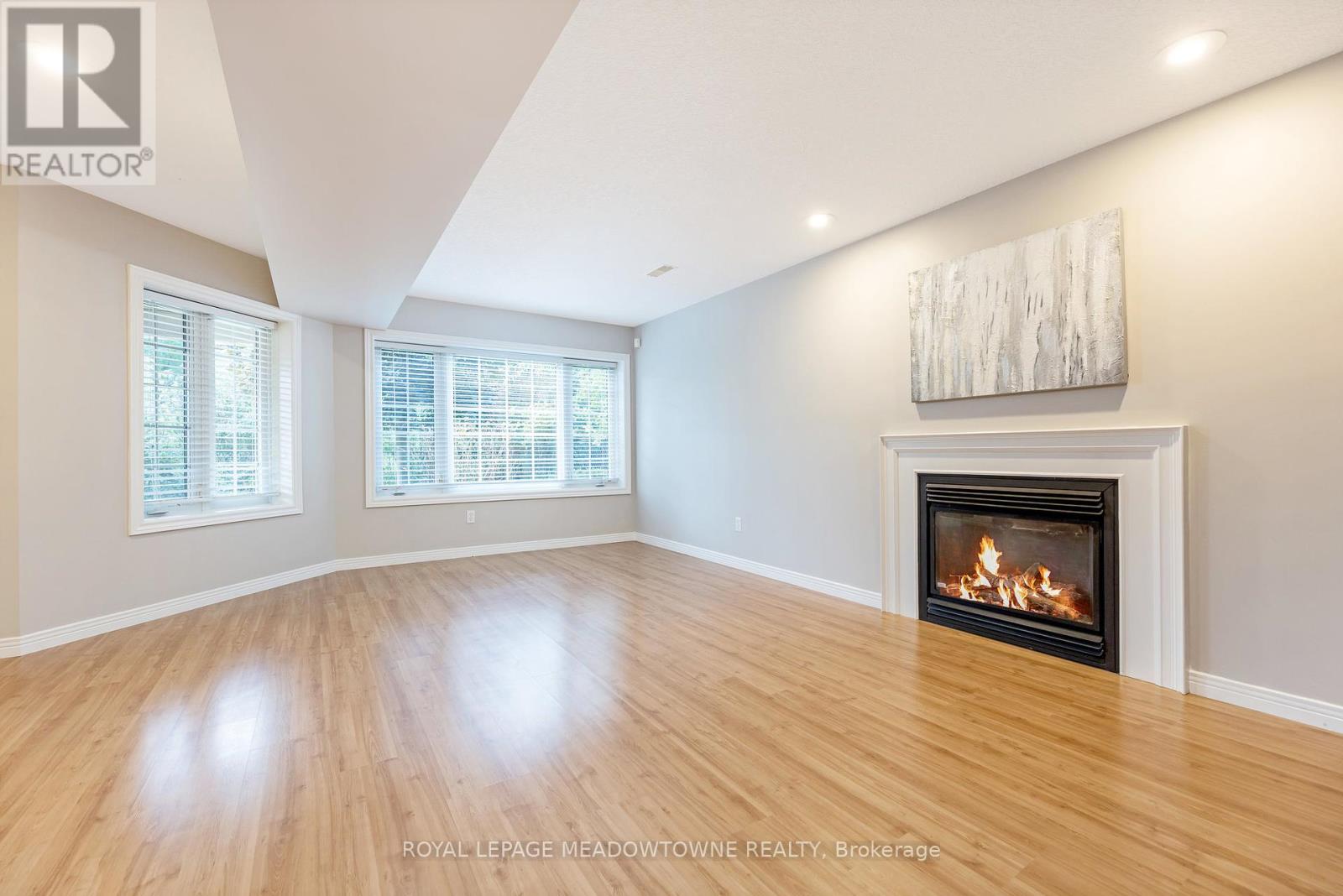 33 Grey Oak Drive, Guelph, Ontario  N1L 1P3 - Photo 23 - X12364525