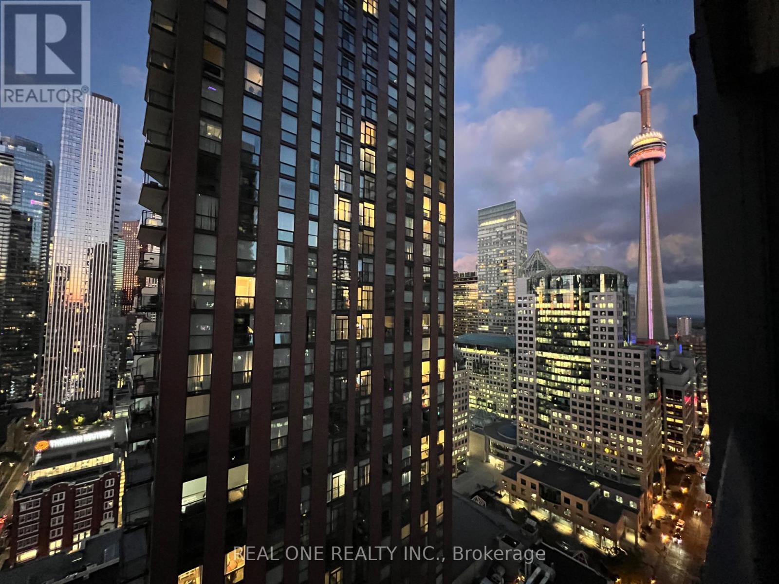 3106 - 295 Adelaide Street W, Toronto, Ontario  M5V 0L4 - Photo 4 - C12364675