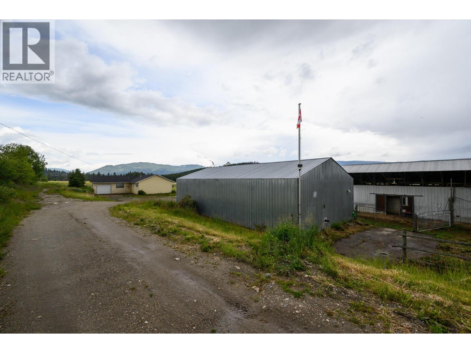 3575 Canyon Road, Spallumcheen, British Columbia  V4Y 0M7 - Photo 34 - 10360655