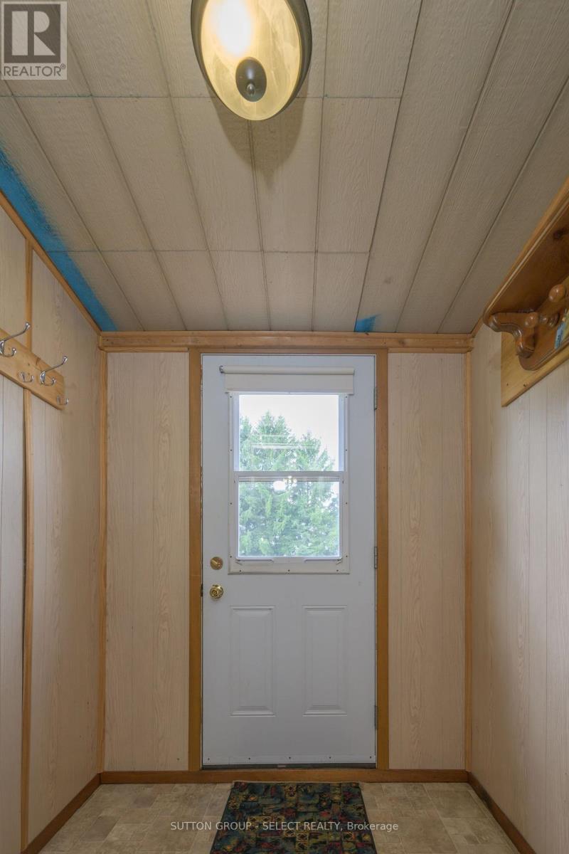 23605 Coldstream Road, Middlesex Centre, Ontario  N0L 1R0 - Photo 35 - X12364794