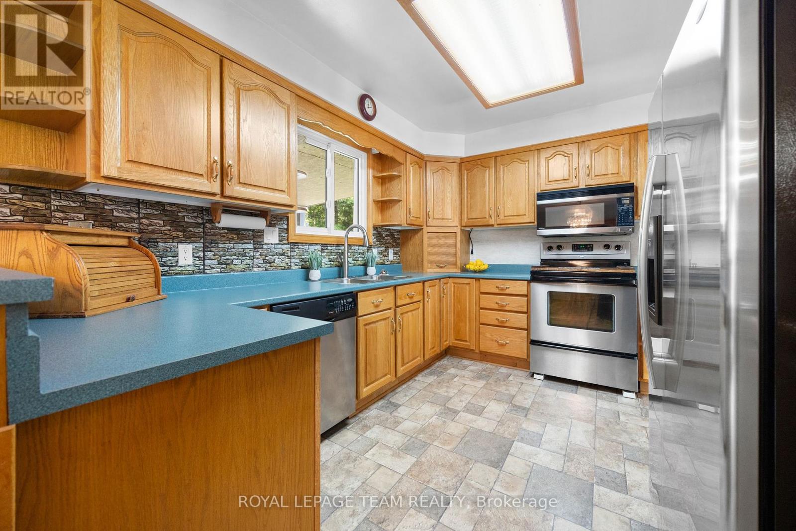 3700 Cedar Grove Road, Edwardsburgh/cardinal, Ontario  K0E 1T1 - Photo 6 - X12364730