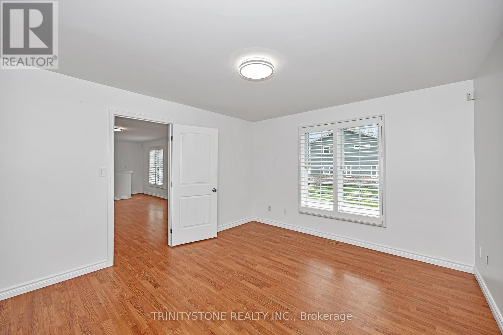 118 Bay Street, Drummond/north Elmsley, Ontario  K7C 4K9 - Photo 15 - X12364750