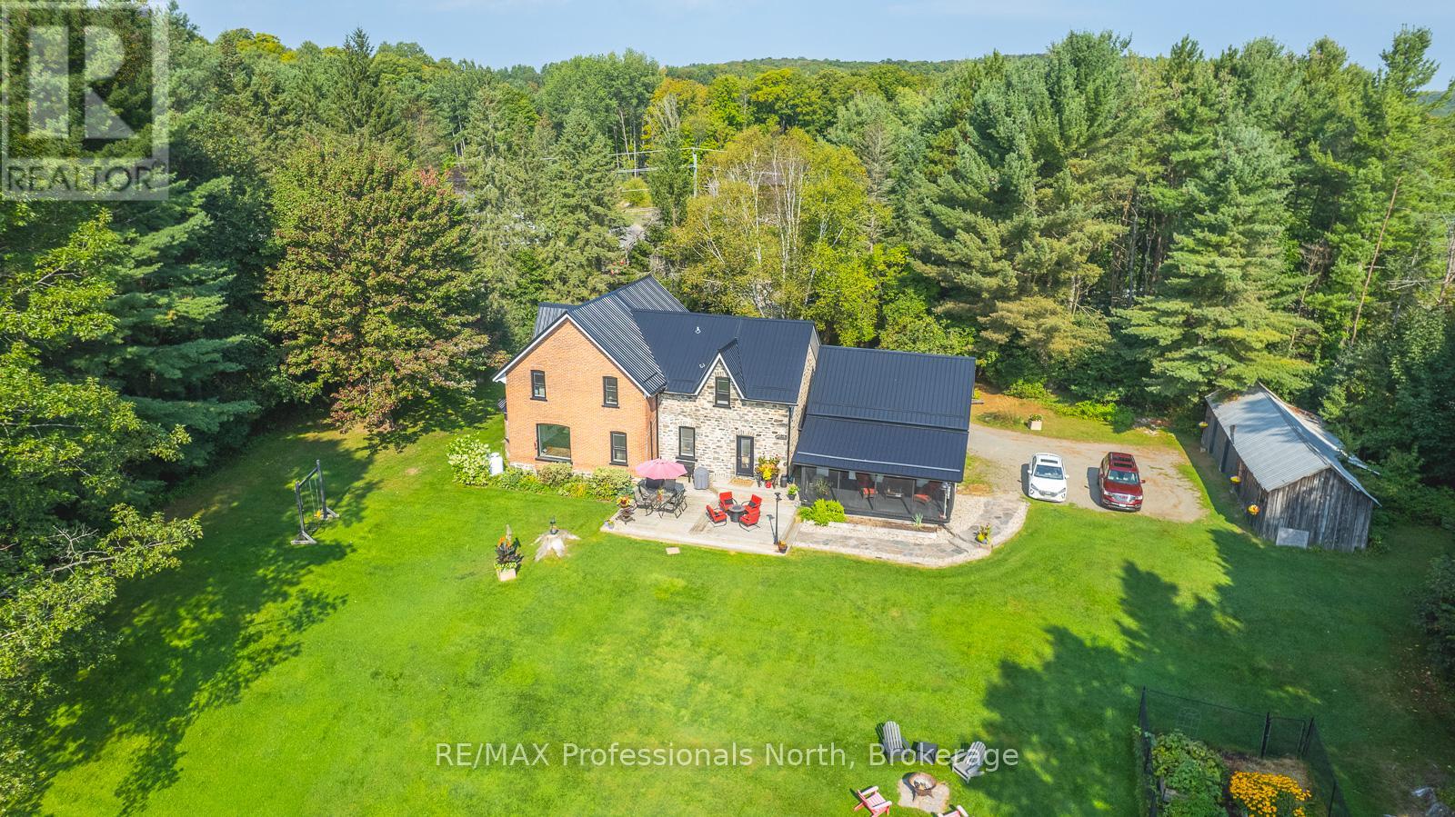 4718 County Rd 21 Road, Dysart Et Al, Ontario  K0M 1S0 - Photo 3 - X12364772
