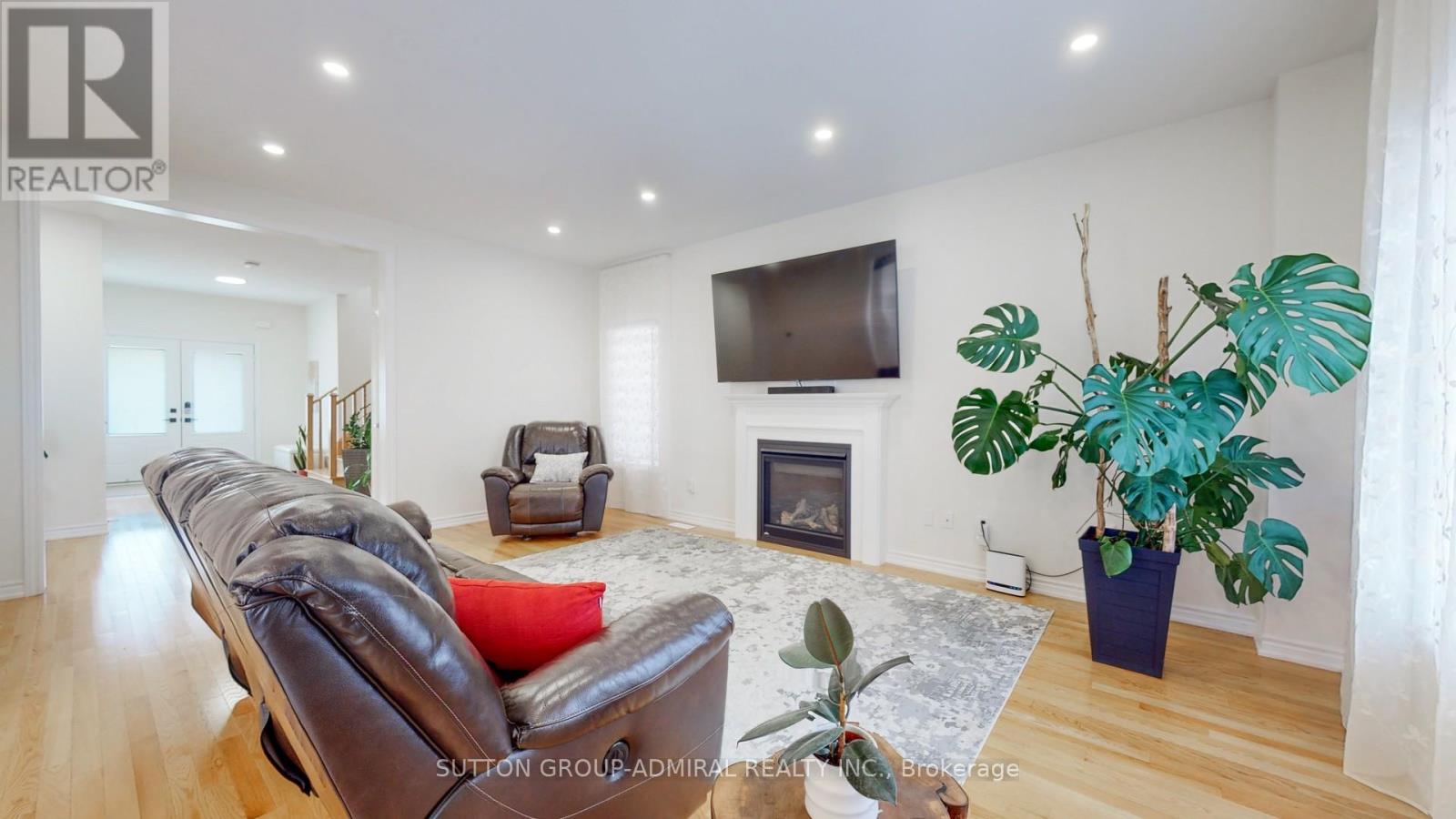 3 Cypress Point Street, Barrie, Ontario  L4N 5S4 - Photo 6 - S12364669
