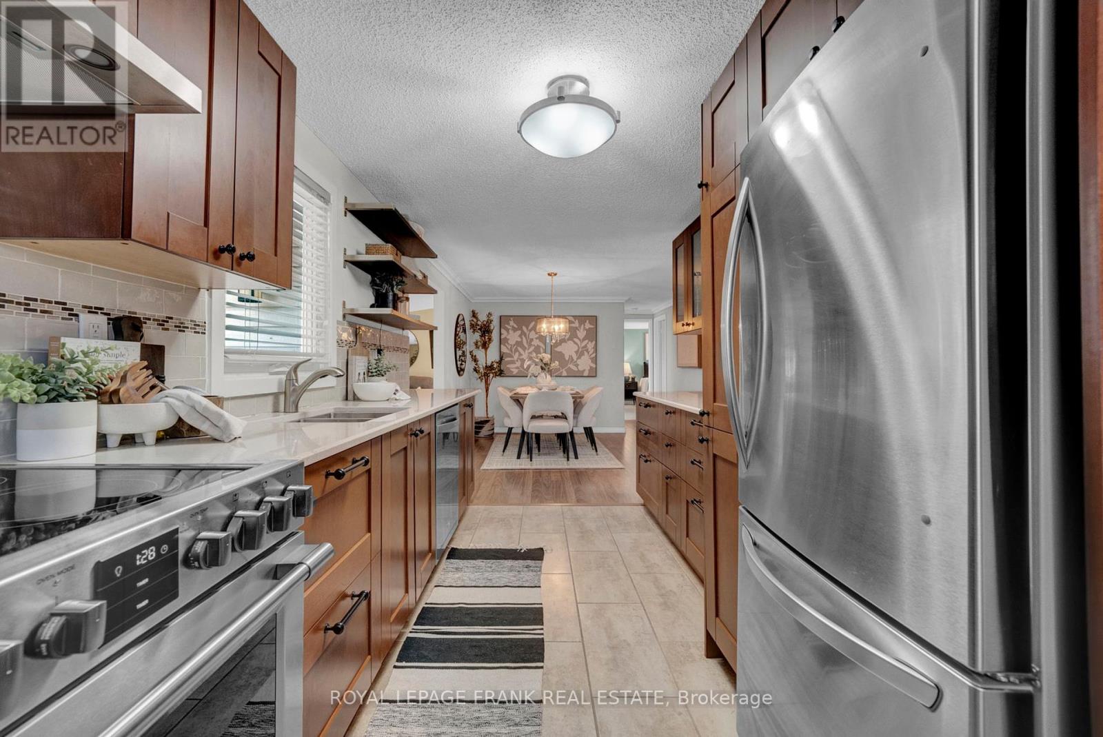 26 Pineridge Crescent, Clarington, Ontario  L1B 1B9 - Photo 9 - E12364741