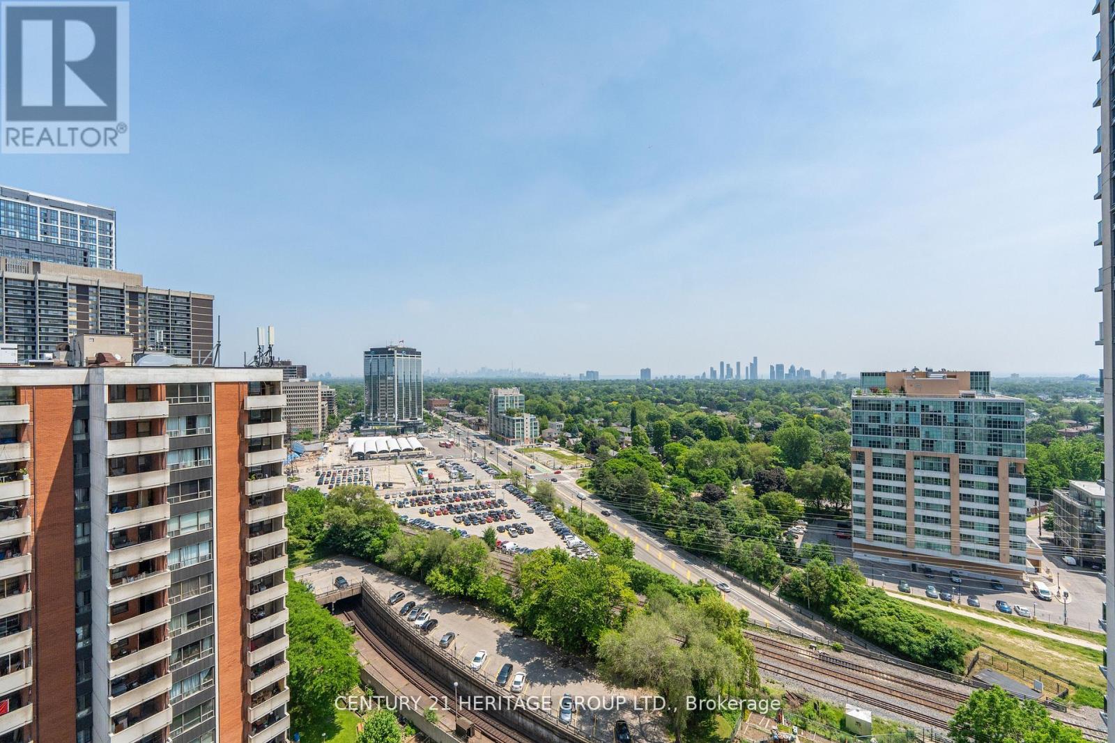 2002 - 5 Michael Power Place, Toronto, Ontario M9A 0A3 - Photo 35 - W12364671