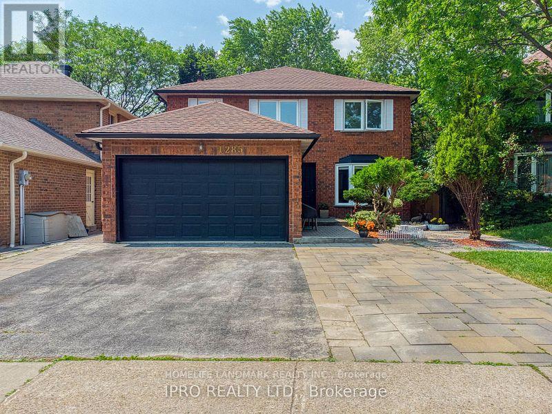 1285 Deer Run, Mississauga (Creditview), Ontario  L5C 3P8 - Photo 1 - W12364679