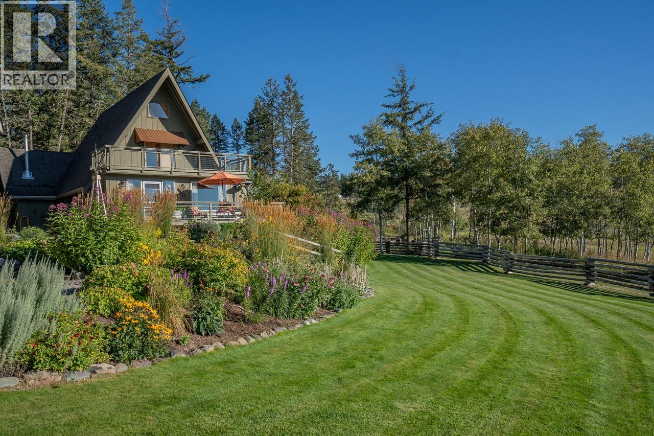 5058 BLOCK DRIVE, 108 Mile Ranch, British Columbia