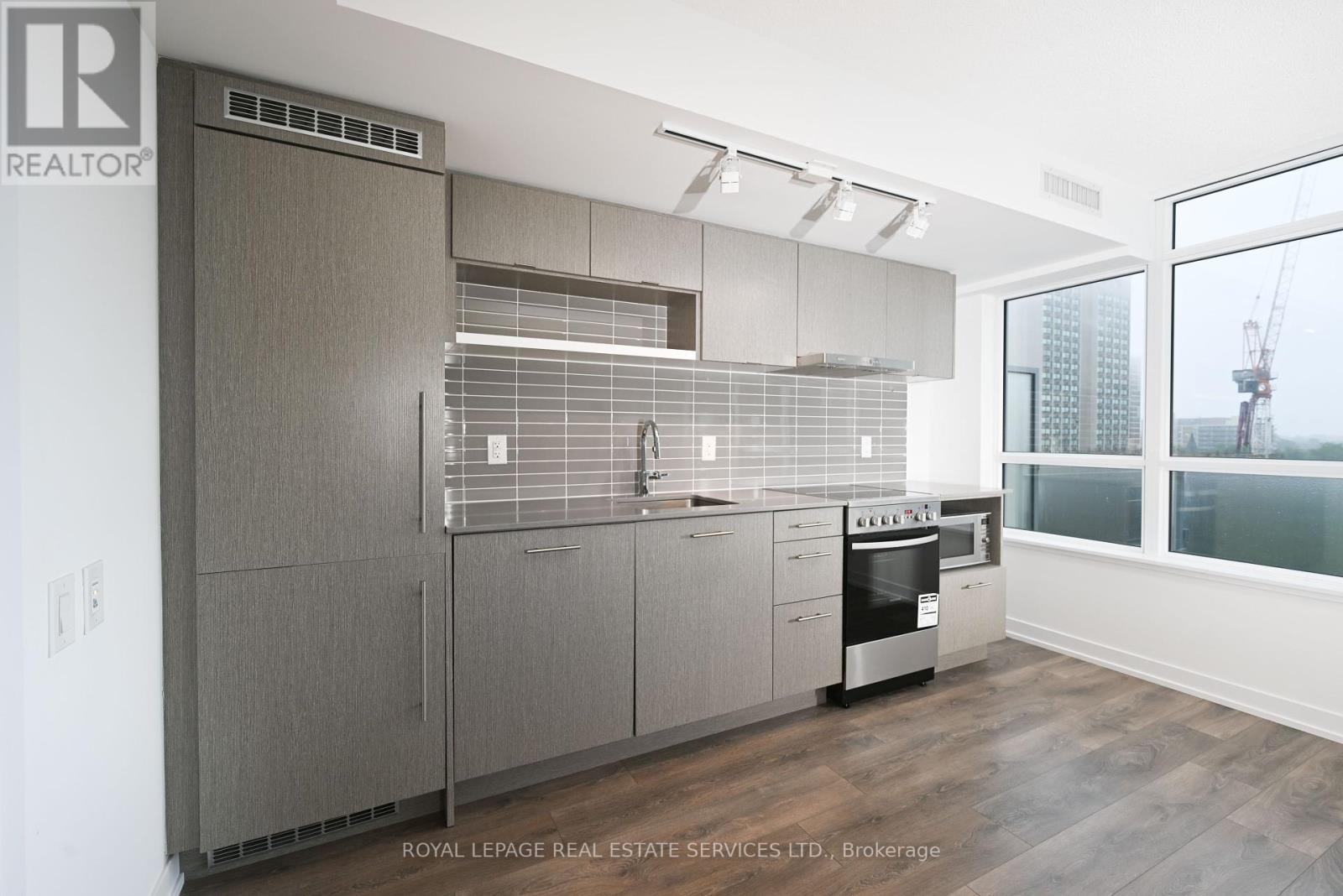 808 - 365 Church Street, Toronto (Church-Yonge Corridor), Ontario  M5B 1H6 - Photo 11 - C12364747