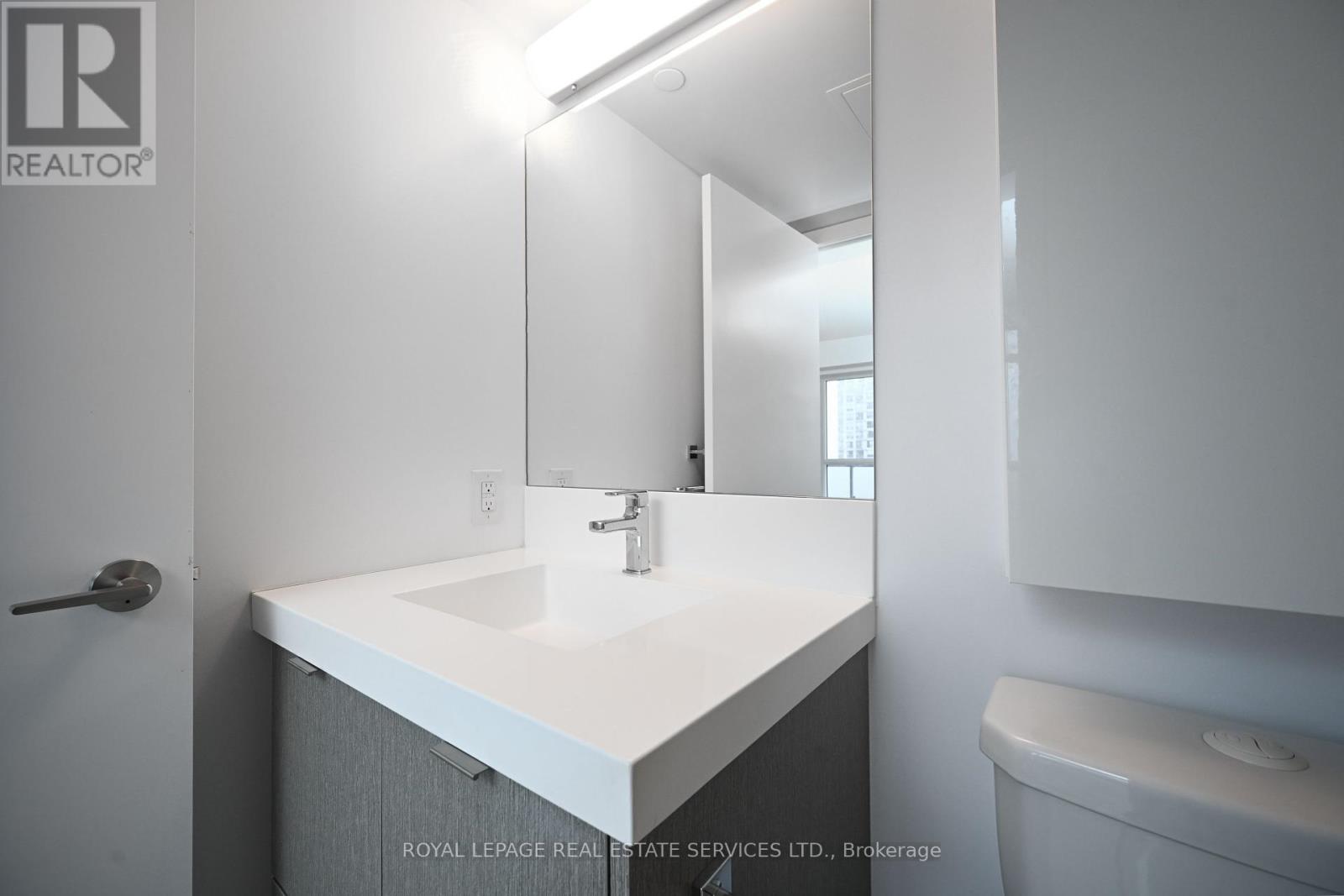 808 - 365 Church Street, Toronto (Church-Yonge Corridor), Ontario  M5B 1H6 - Photo 19 - C12364747