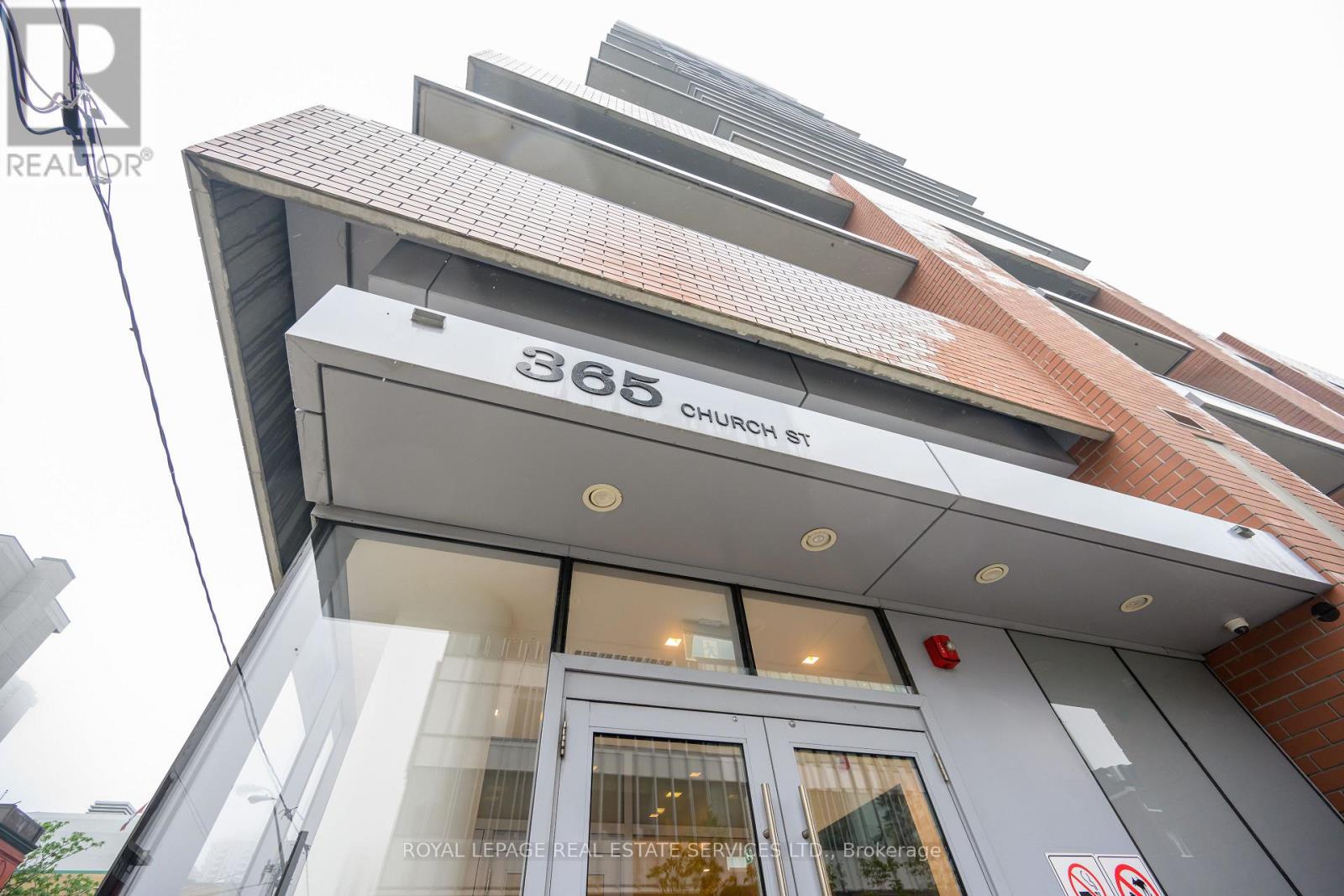 808 - 365 Church Street, Toronto (Church-Yonge Corridor), Ontario  M5B 1H6 - Photo 4 - C12364747