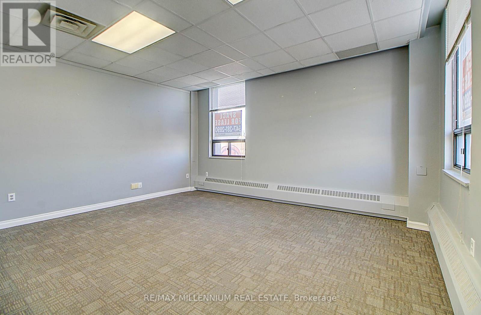 304 - 101 Dundas Street, Whitby, Ontario  L1N 2M2 - Photo 10 - E12364703